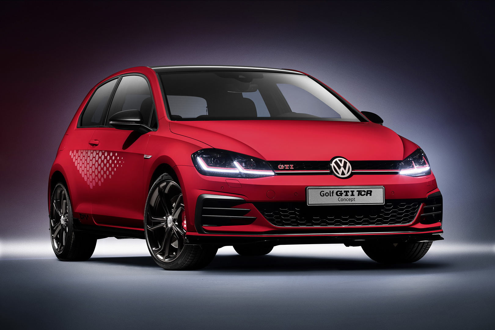 vw-golf-gti-tcr-concept-2 VW Golf GTI TCR Expected In Showrooms This Year, Will Slot Under The Golf R