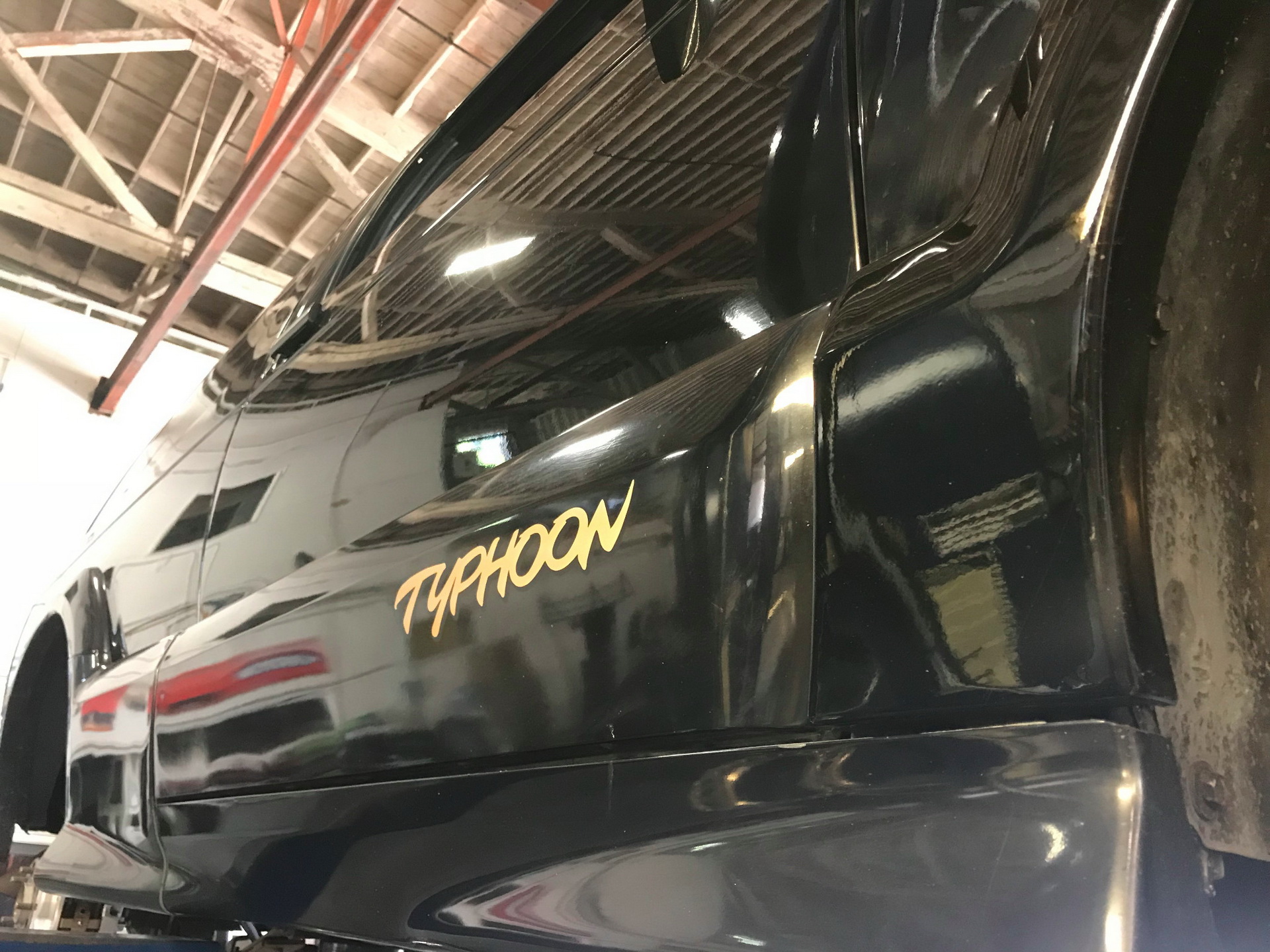 1993-gmc-typhoon-bat-auction-19 GMC Typhoon Turbo AWD Is Your 1990s Sleeper SUV