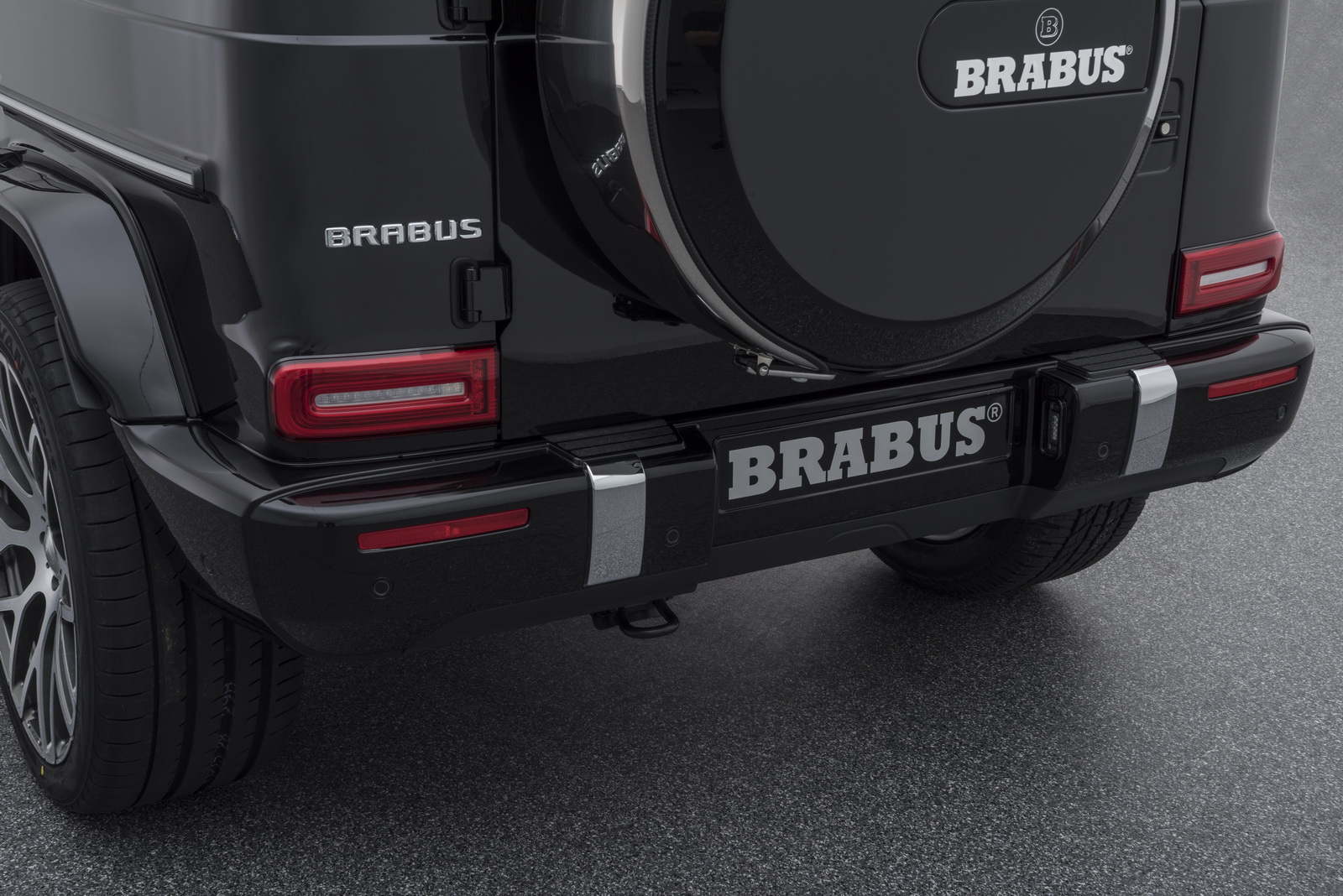 2019-mercedes-benz-g-class-brabus-tuning-18 Tired Of Tahoes? Mercedes G500 By Brabus Would Look Great In A Black-Ops Flick