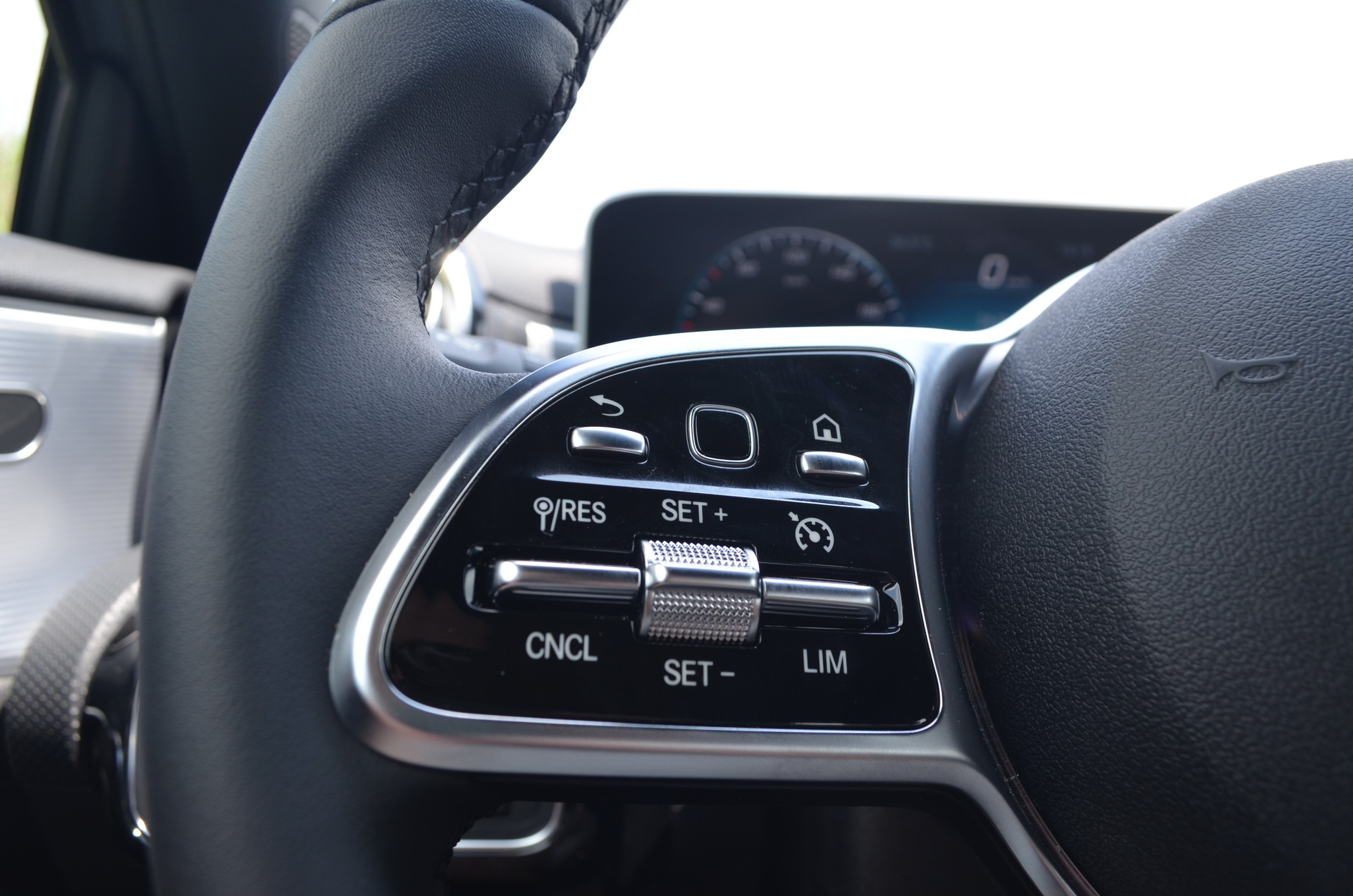 2018-mercedes-a180d-cs-review-27 Driven: 2018 Mercedes A-Class Lives Up To The Hype – But Only Just