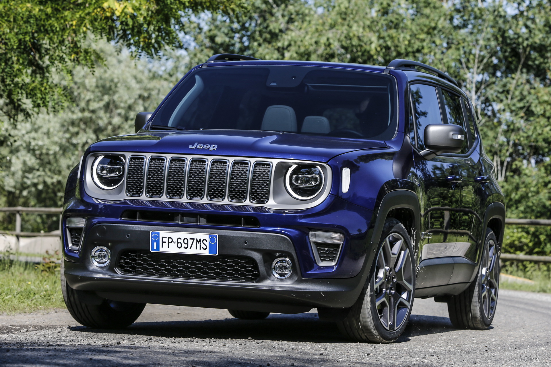 2019-Jeep-Renegade-07 2019 Jeep Renegade: Here’s What The Facelifted Model Costs In The UK