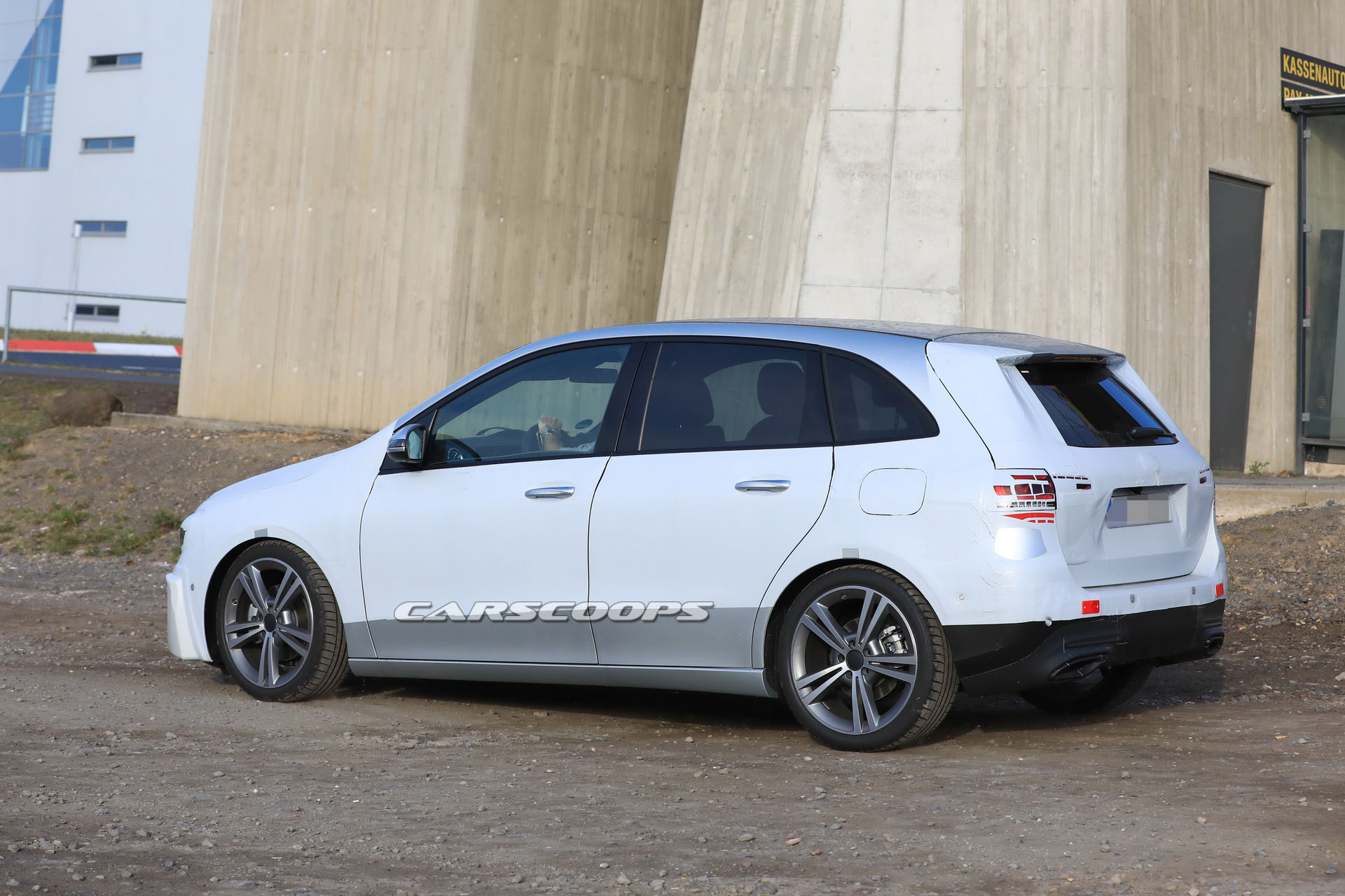 Mercedes_B-Class_22 2019 Mercedes B-Class Minivan Gets In Line With Latest A-Class