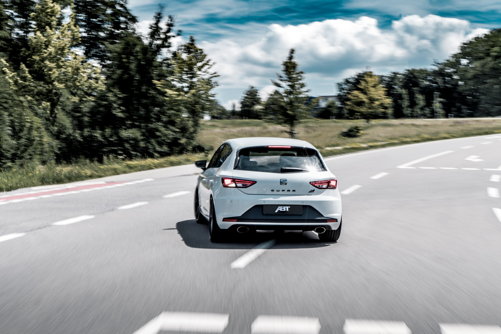 seat-leon-cupra-abt-tuning-3 ABT’s 370PS Seat Leon Cupra Can Mix It With RS3s And A45 AMGs