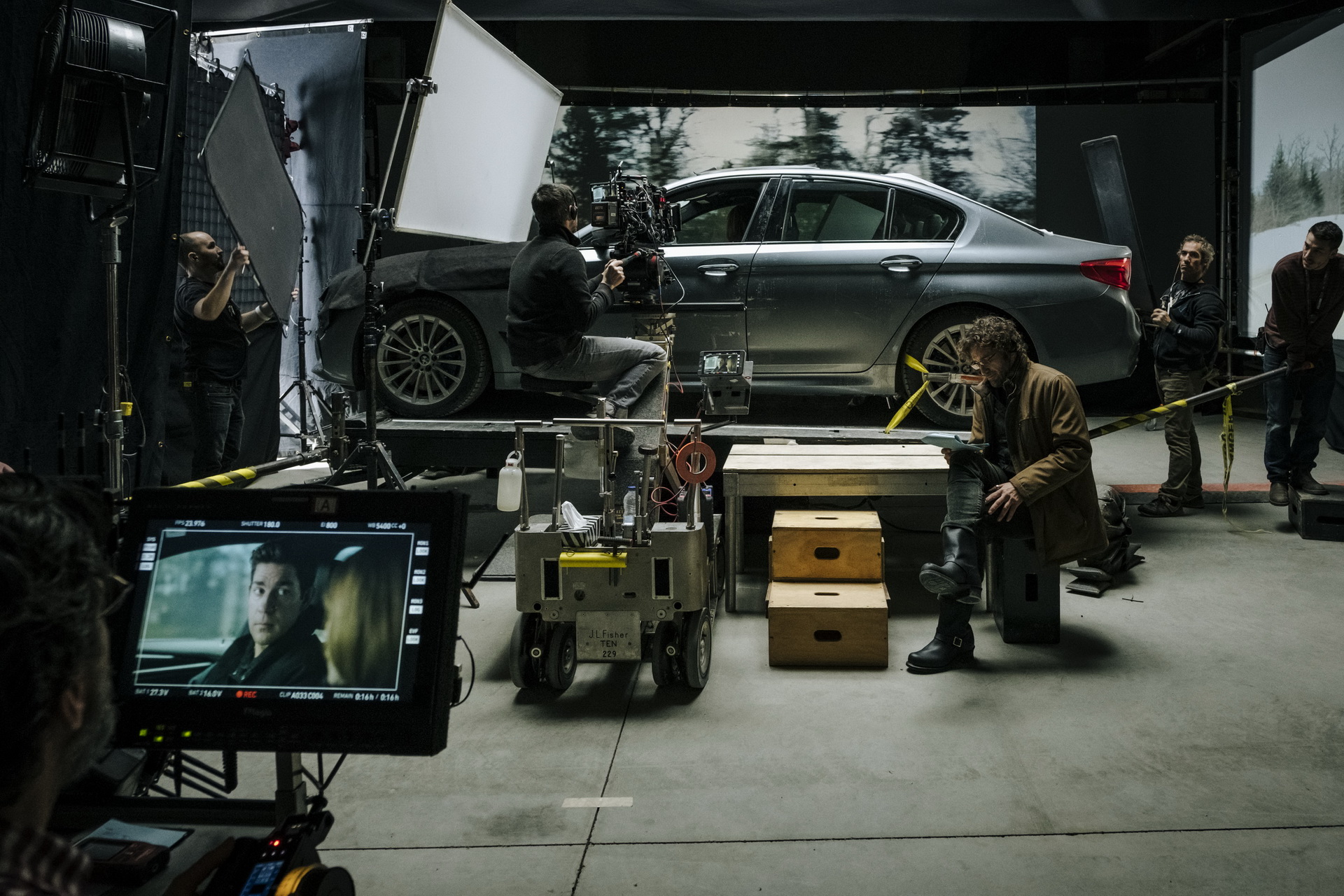 bmw-5-series-stars-in-jack-ryan-7 BMW 5-Series Sedan Joins Cast Of Tom Clancy’s Jack Ryan