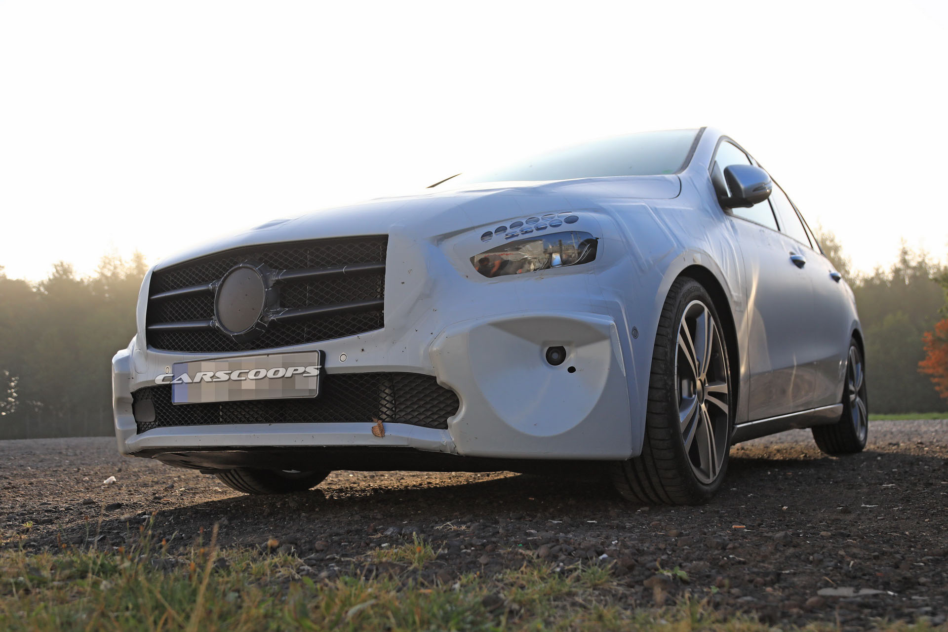 Mercedes_B-Class_09 2019 Mercedes B-Class Minivan Gets In Line With Latest A-Class