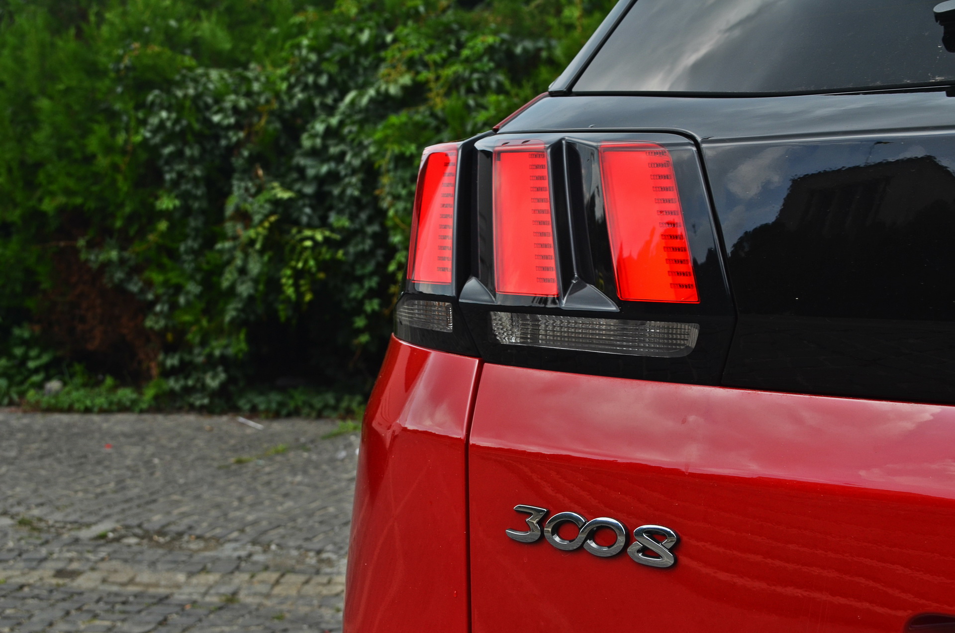 2018-peugeot-3008-gt-review-cs-22 We Drive The Peugeot 3008 Compact Crossover To See If It’s Worth The Hype