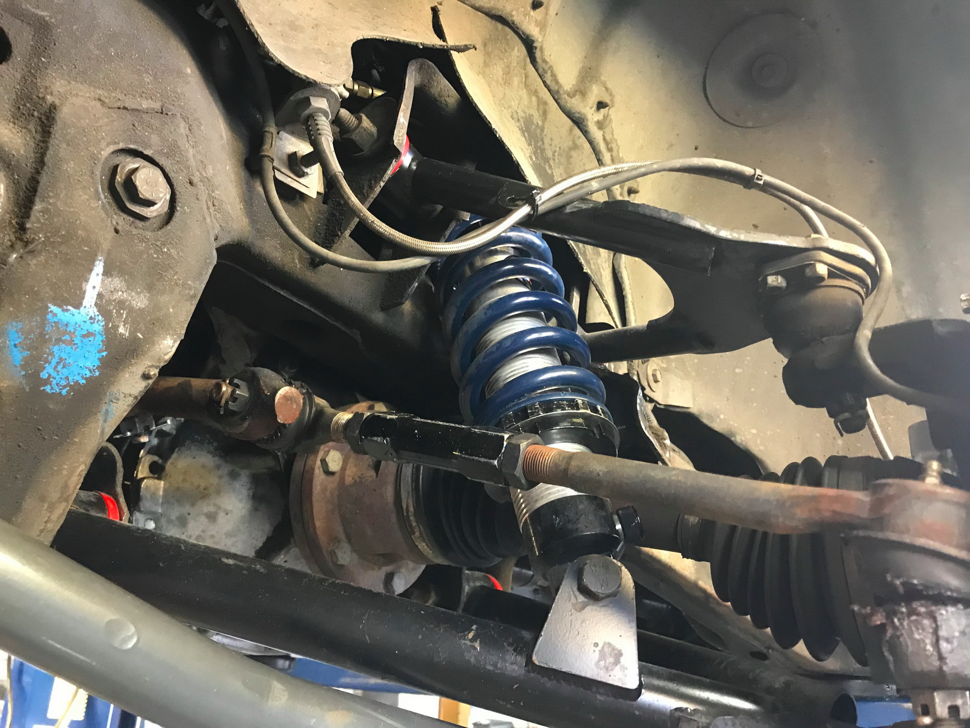 1993-gmc-typhoon-bat-auction-65 GMC Typhoon Turbo AWD Is Your 1990s Sleeper SUV