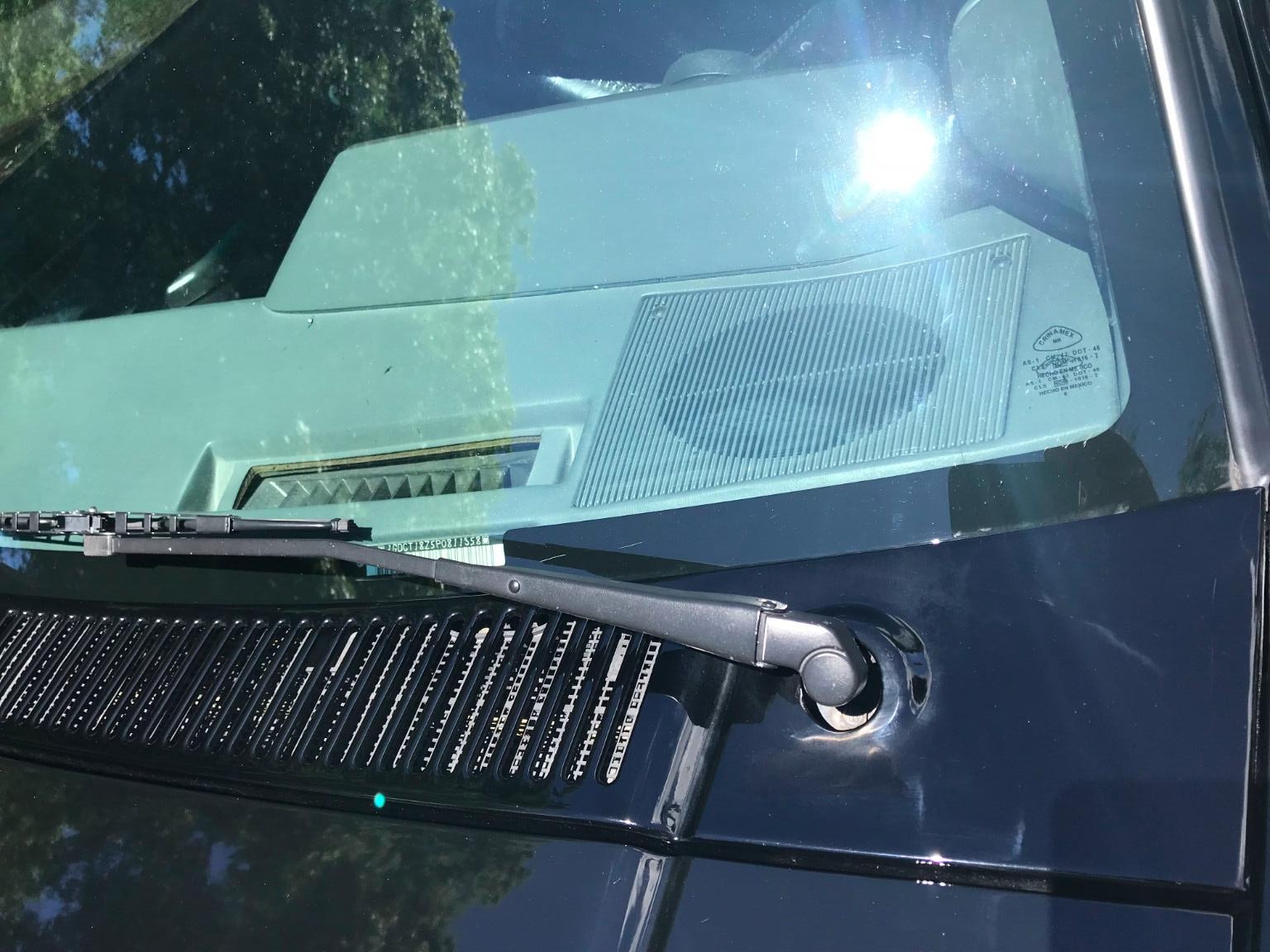 1993-gmc-typhoon-bat-auction-25 GMC Typhoon Turbo AWD Is Your 1990s Sleeper SUV