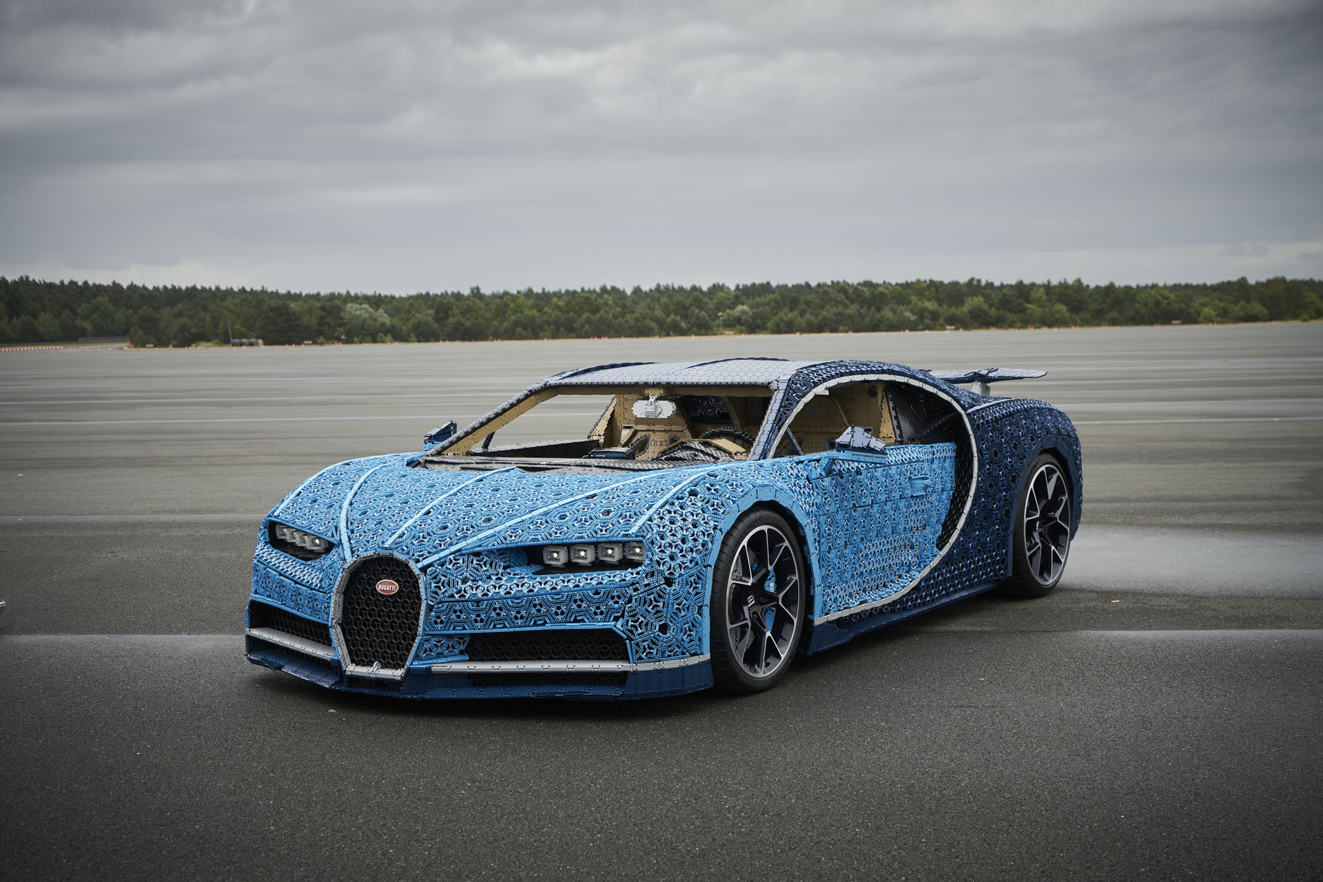 lego-bugatti-chiron-30 Lego Built A Life-Size Bugatti Chiron That You Can Actually Drive