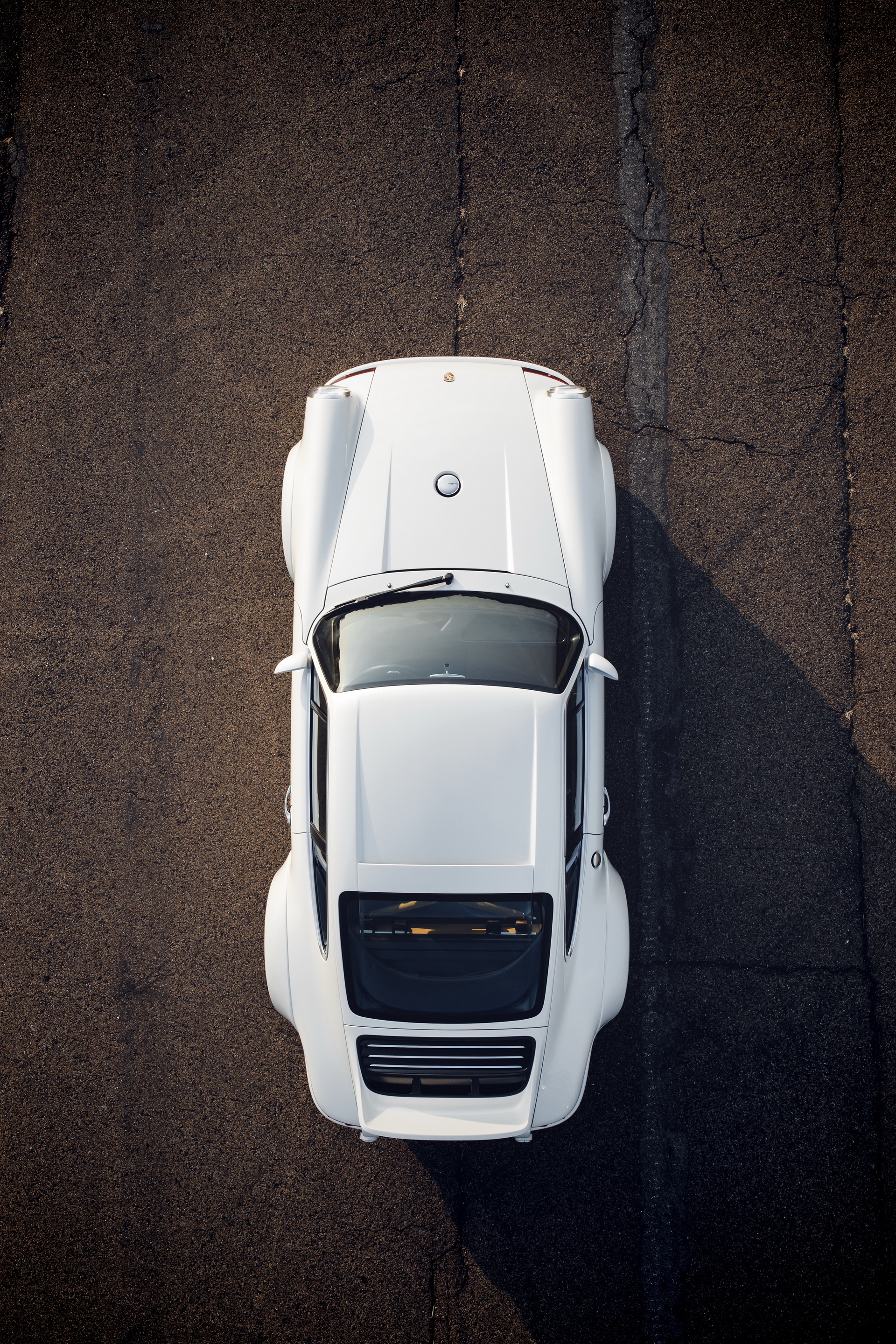 Singer_DLS_26 Bespoke $1.8 Million Porsche 911 By Singer Is Coming To Geneva