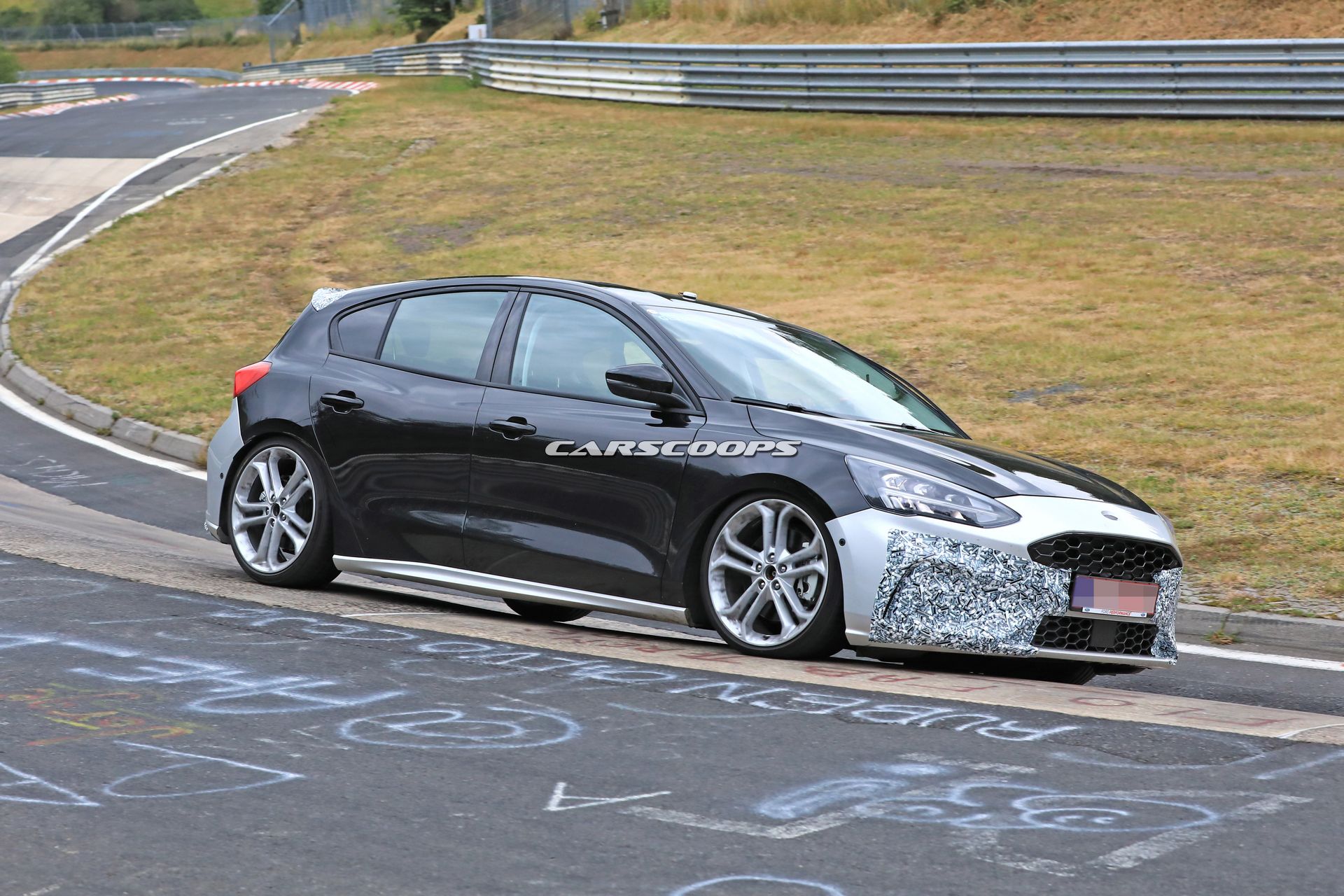 Ford-Focus-ST-Spy-Shots-12 Hey You! Drop The Camo, We Know You’re The 2019 Ford Focus ST