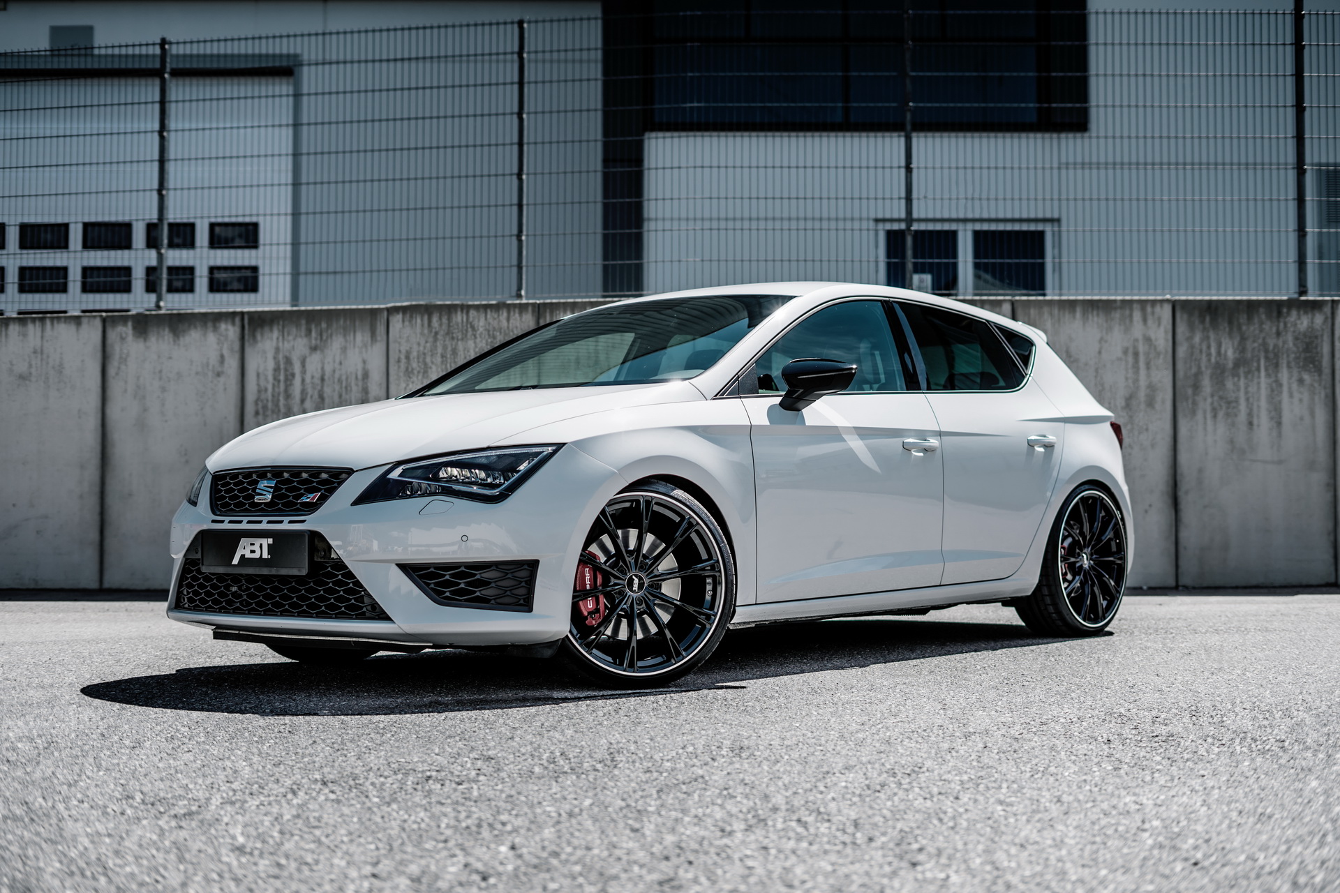 seat-leon-cupra-abt-tuning-8 ABT’s 370PS Seat Leon Cupra Can Mix It With RS3s And A45 AMGs