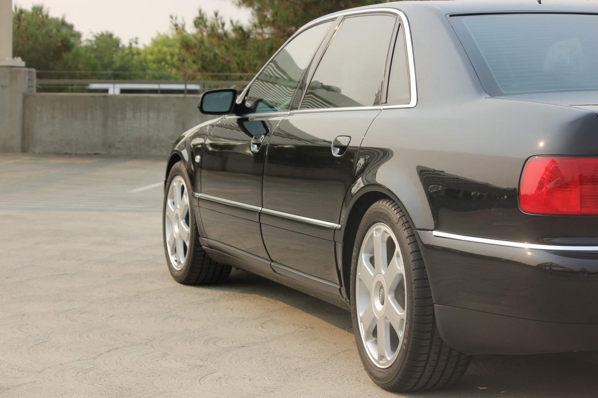 2003-audi-a8l-auction-bat-12 $21k Wasn’t Enough To Secure This Refurbished 2002 Audi A8L