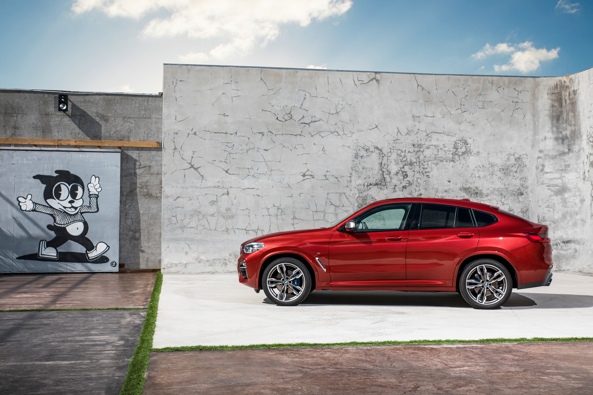 BMW-x4-3 China Hits American-Made Cars With 25 Percent Tariff, Prevents Delivery Of Some Crossovers
