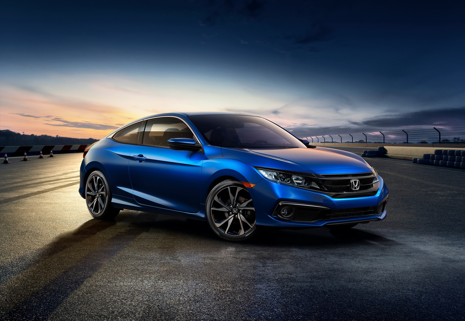 2019-honda-civic-sedan-coupe-2 2019 Honda Civic Sedan And Coupe Gets A Nose Job, Sport Grade And New Tech