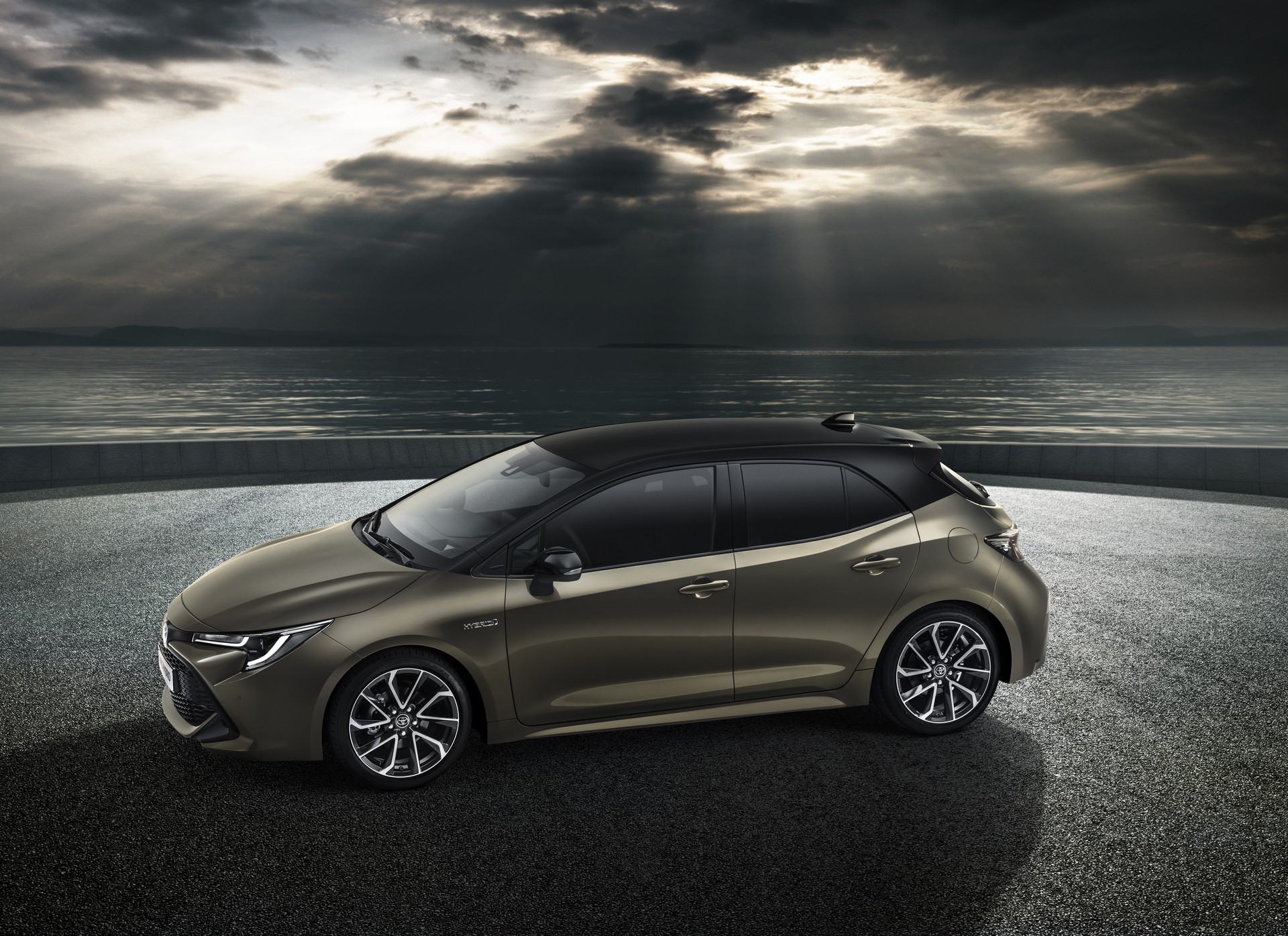 Toyota Corolla Europe-4 Toyota Adopts Corolla Nameplate Globally, Will Replace Auris In Europe