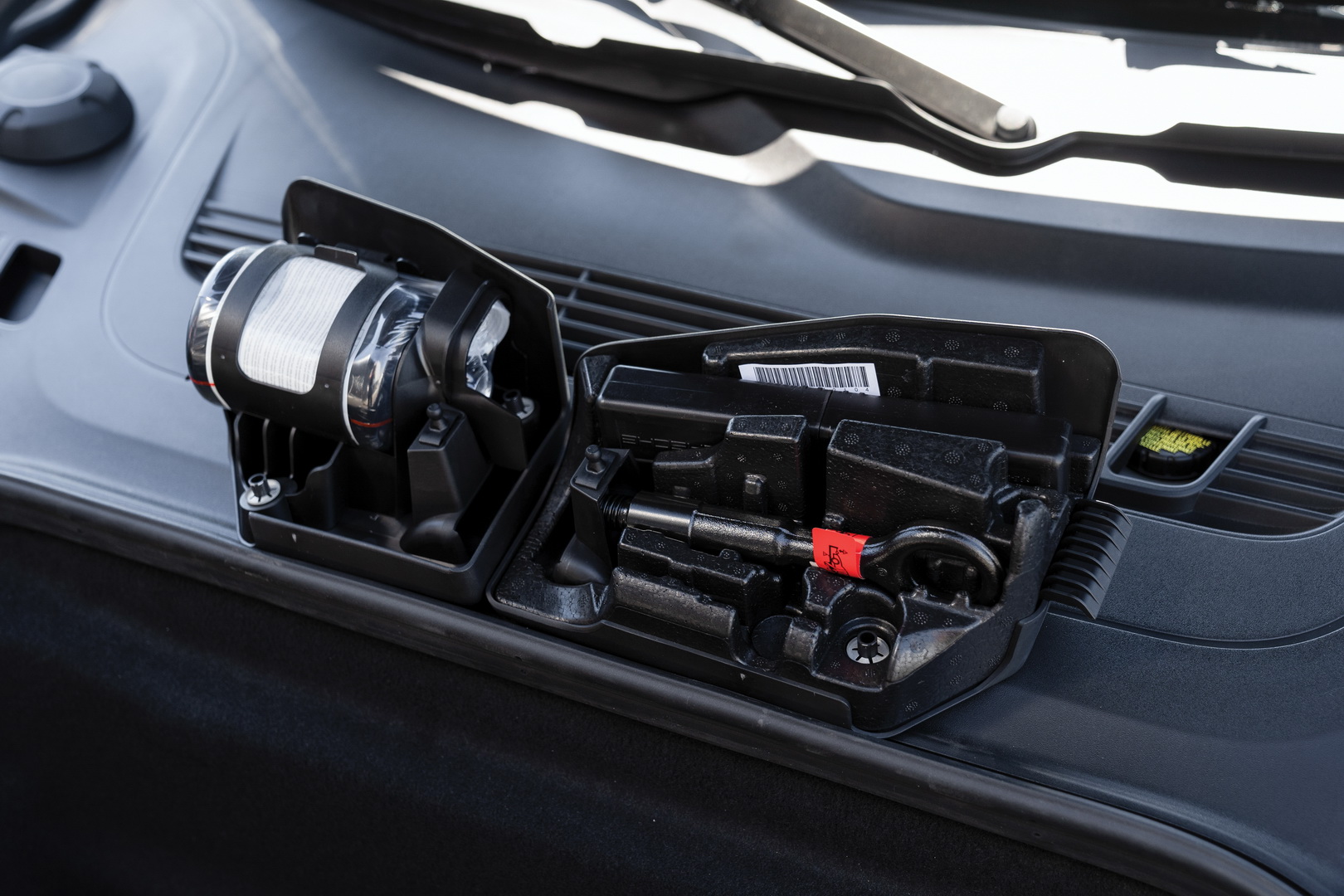 2016-porsche-911-r-27 Crazy Porsche 911 R Premiums Are Evaporating, 30-Mile Example Is Up For $330-370k