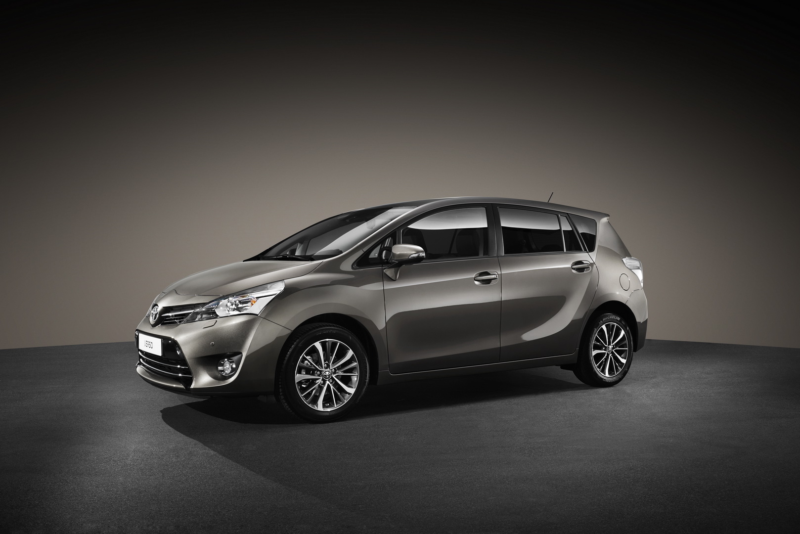 toyota-verso-3 Toyota Pulls The Verso Minivan From Europe, No One Takes Notice