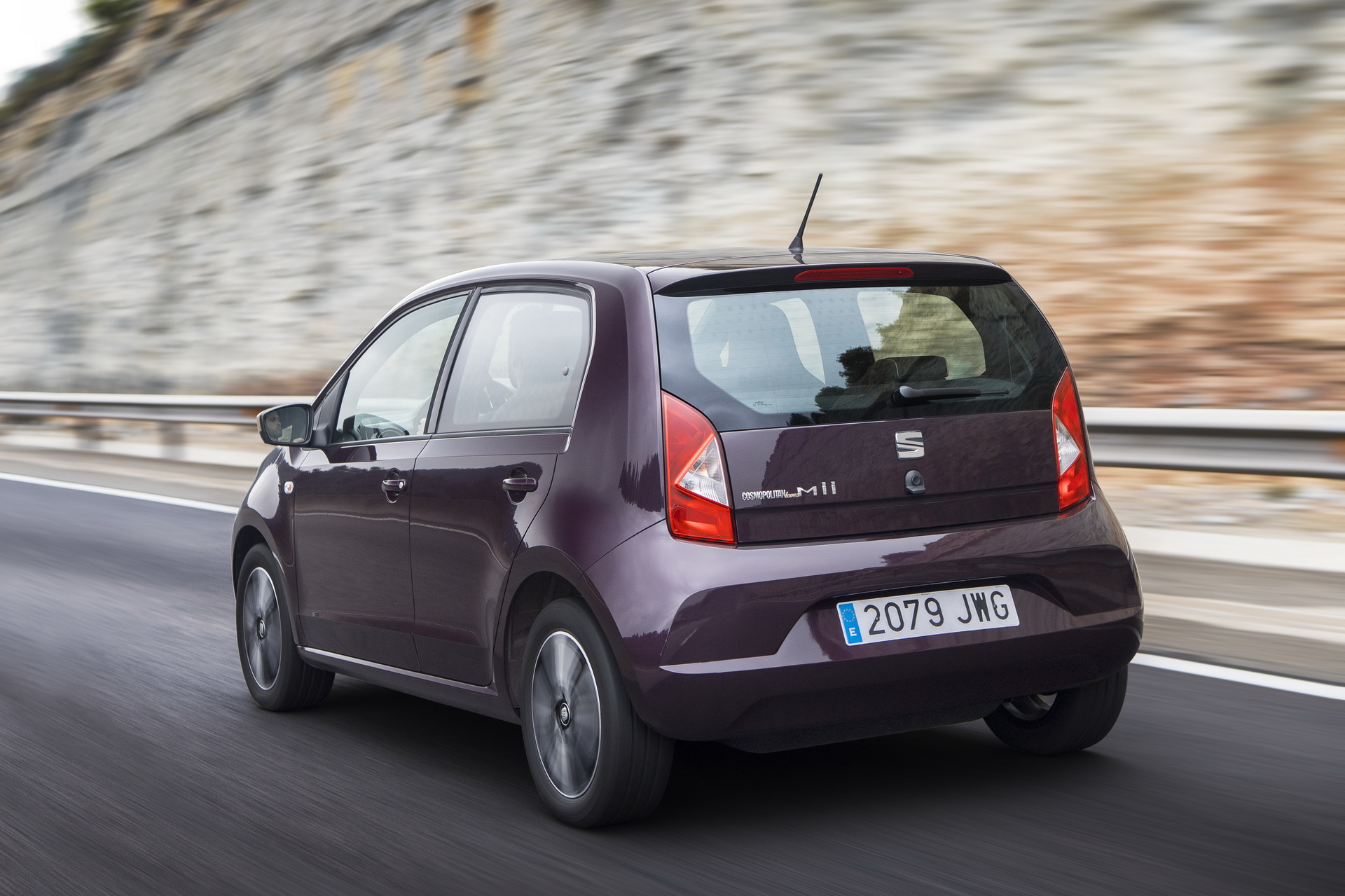 2018-seat-mii-6 SEAT Drops 3-Door Mii From Lineup, Simplifies Trim Levels