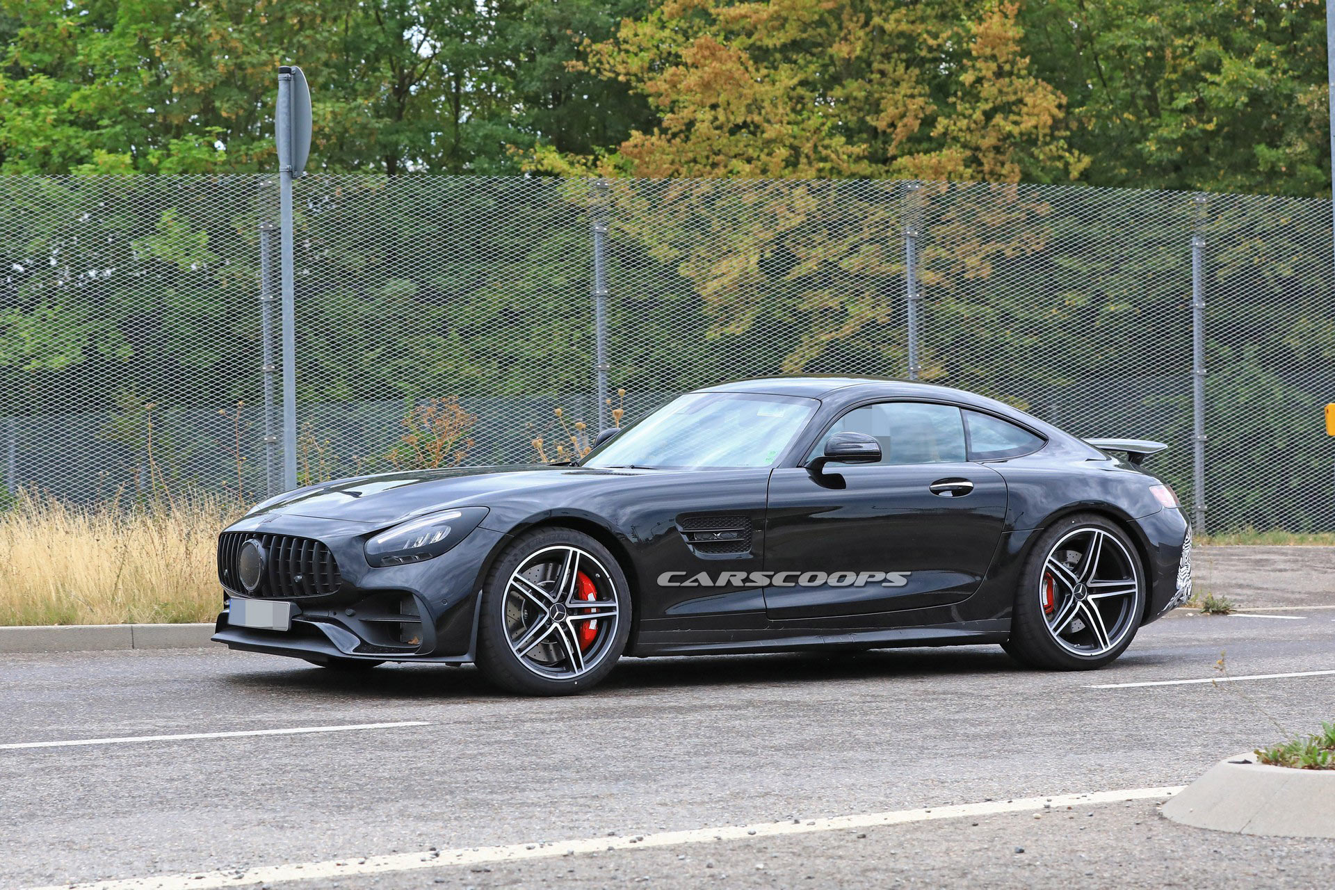 Mercedes-AMG-GT-Facelift-Spy-5 Mercedes-AMG GT Facelift Spotted, Sports Updates Inside And Out