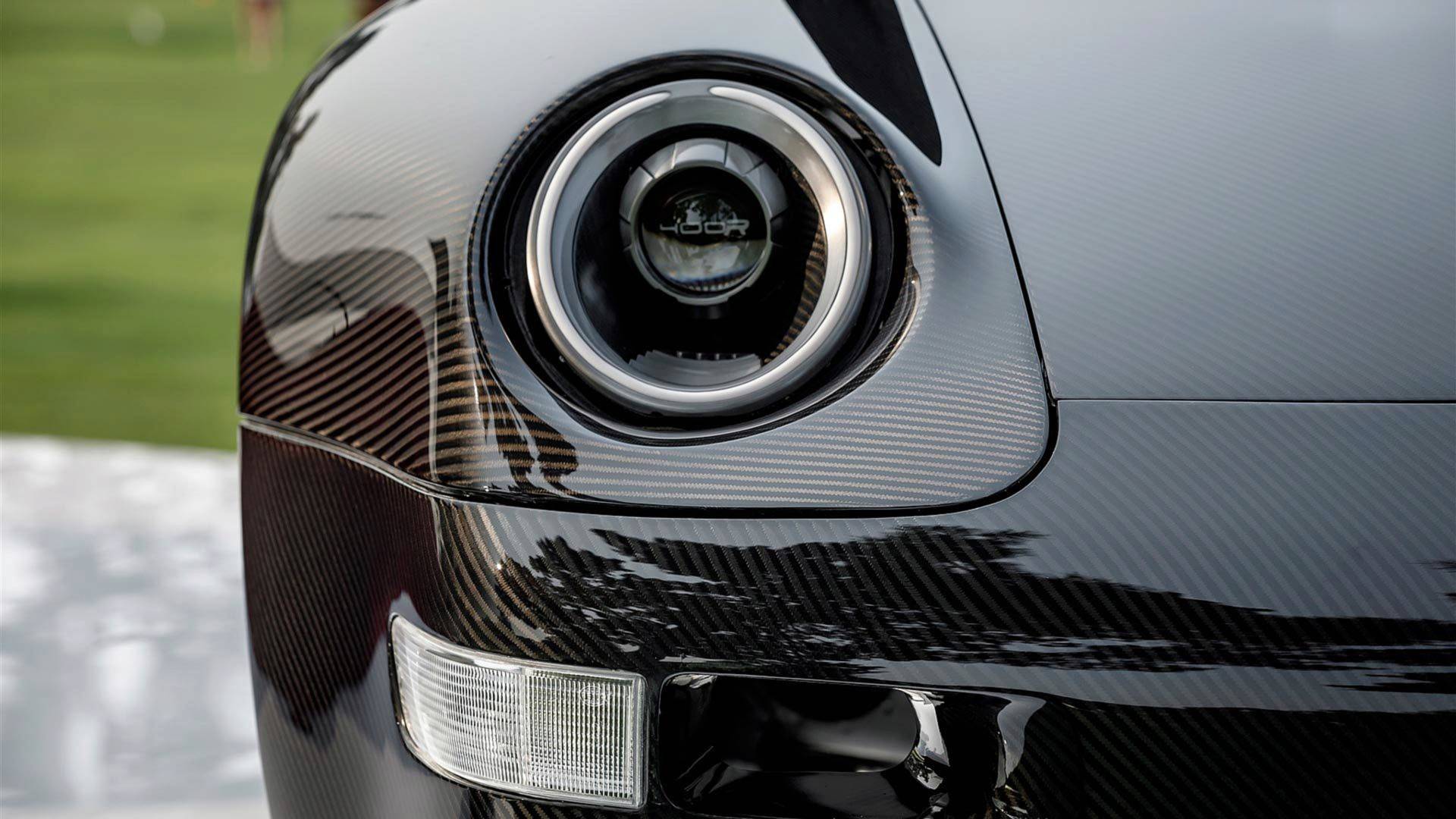 Gunther-Werks-400R-CarbonFiber-02 Nothing To See Here, Just A Glorious Naked-Carbon Porsche 993 Body By Gunther Werks