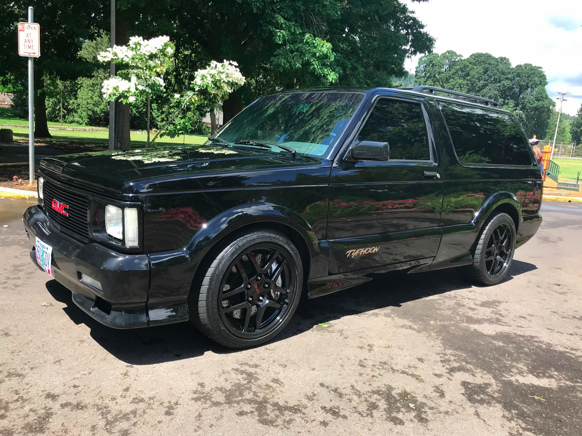 1993-gmc-typhoon-bat-auction-2 GMC Typhoon Turbo AWD Is Your 1990s Sleeper SUV
