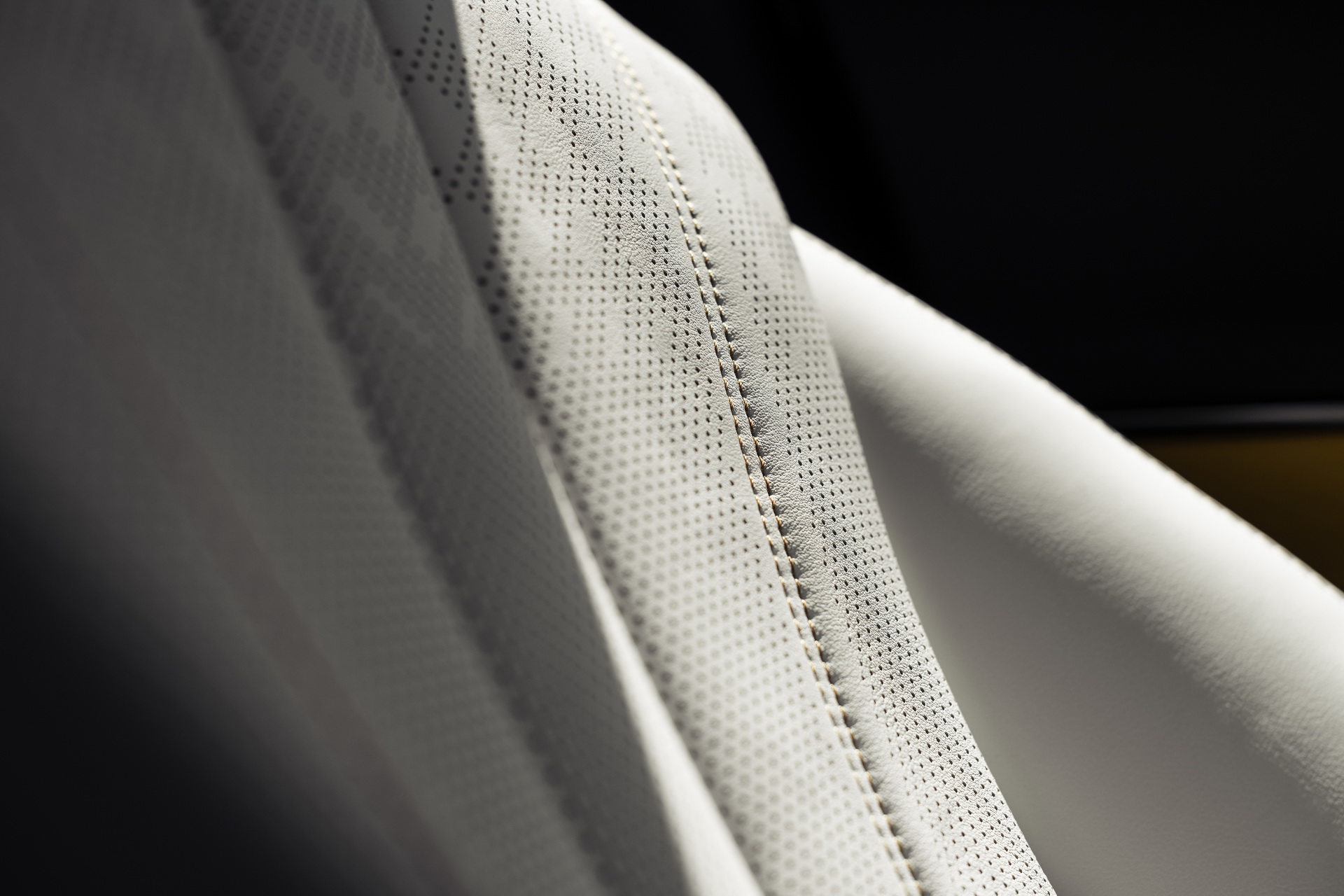 lexus-two-concepts-for-2018-pebble-beach-2 Bespoke Lexus UX 250h And LC Inspiration Series Concepts Want Your Attention