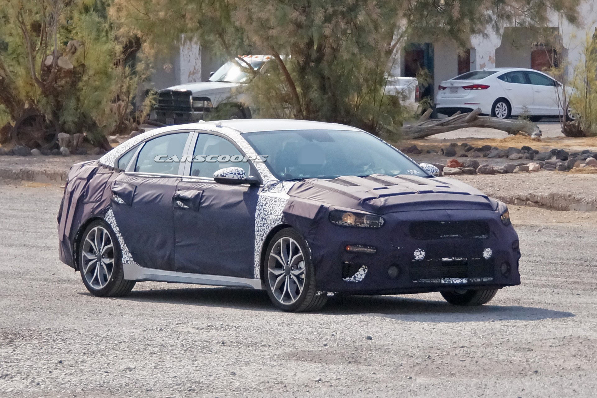 Kia-Forte-GT-Spy-2 2020 Kia Forte GT Scooped With A Possible Turbocharged Engine