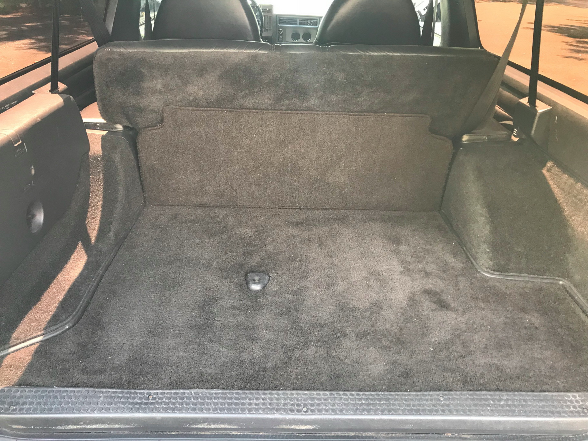 1993-gmc-typhoon-bat-auction-56 GMC Typhoon Turbo AWD Is Your 1990s Sleeper SUV