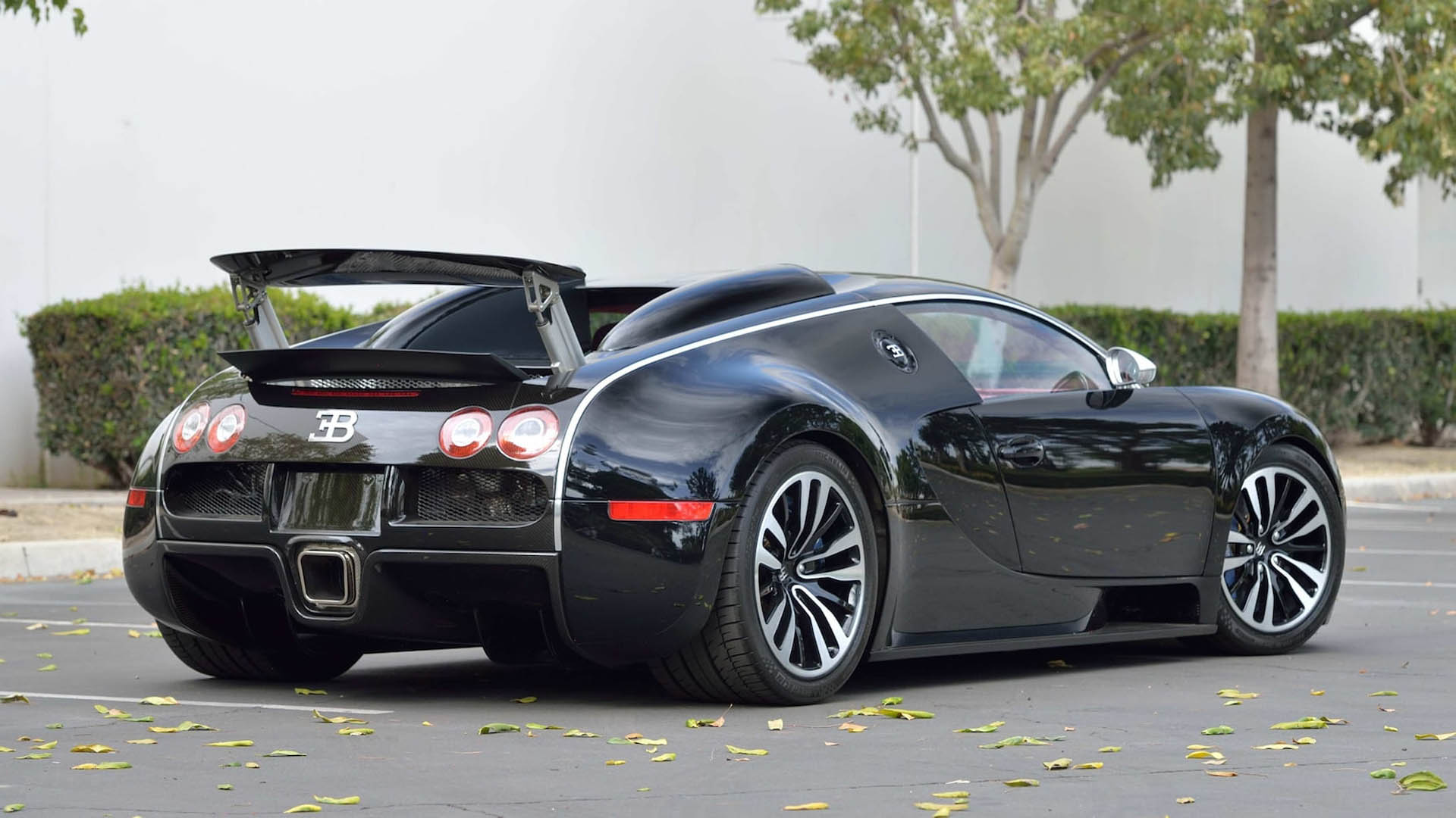 bugatti-veyrons-mecum-monterey-02 Want A Veyron? You’re In Luck – Mecum Will Auction Four In Monterey