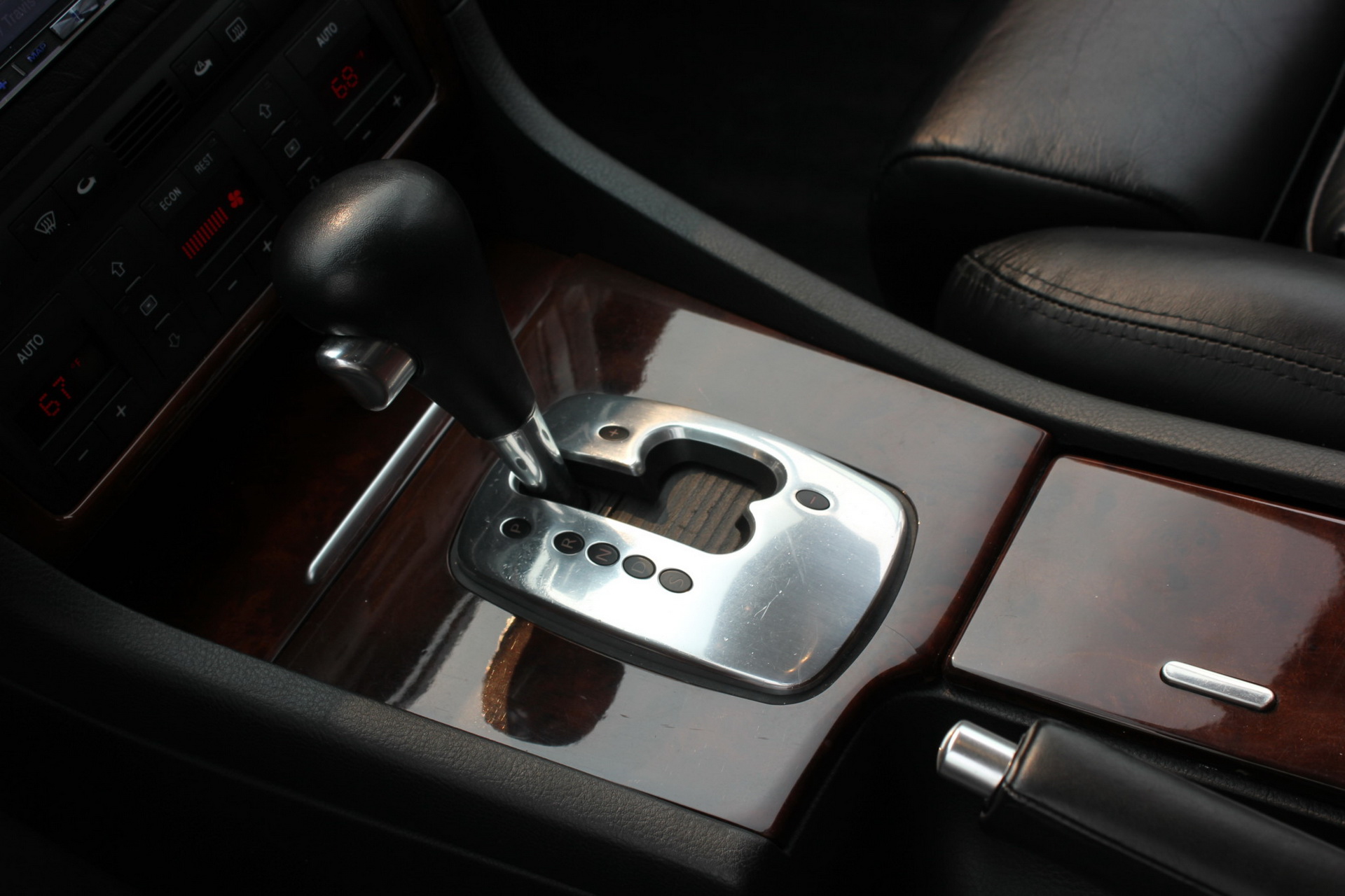 2003-audi-a8l-auction-bat-29 $21k Wasn’t Enough To Secure This Refurbished 2002 Audi A8L