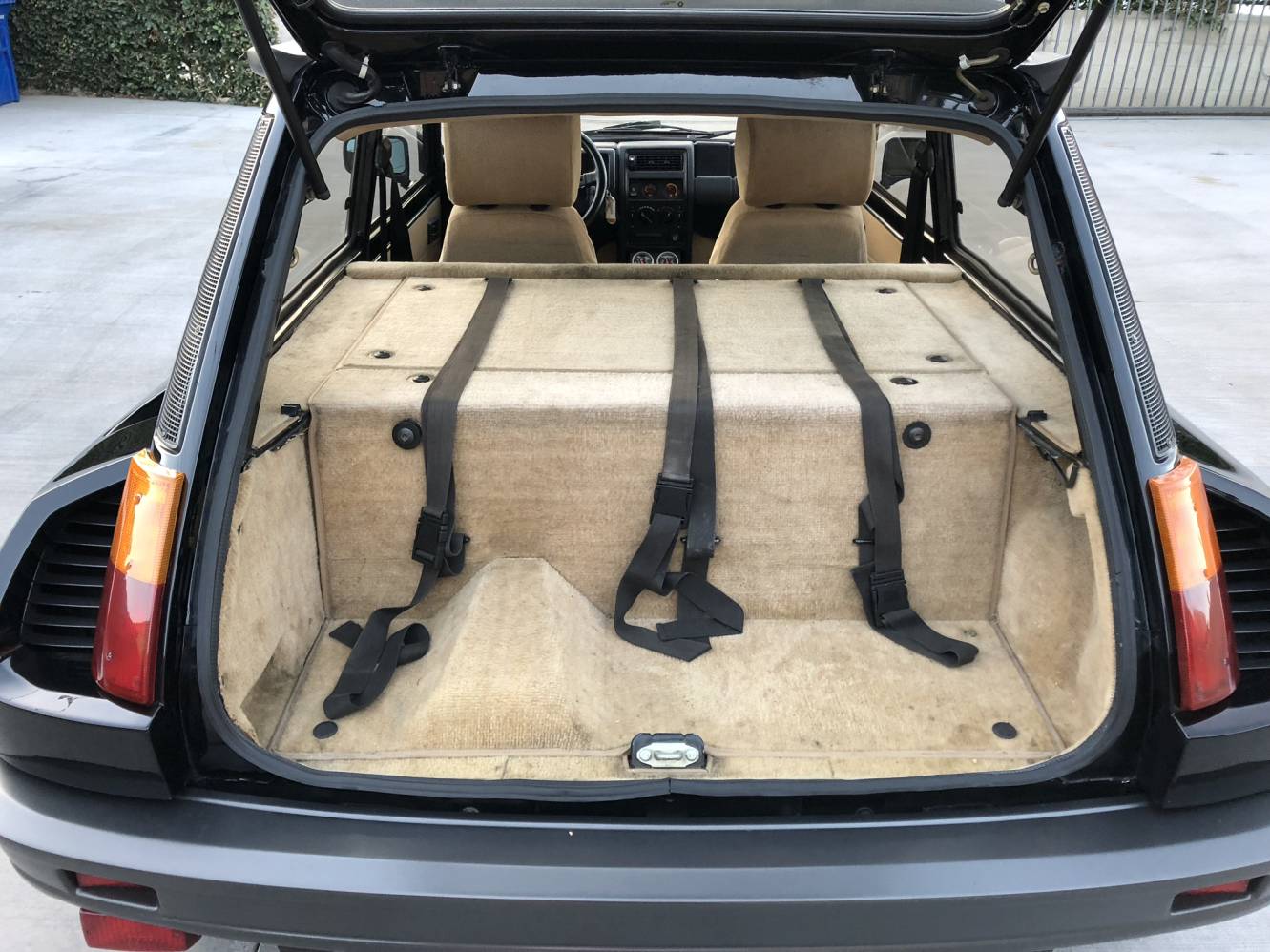 1985-renault-r5-turbo-2-evo-bat-auction-16 1985 Renault R5 Turbo 2 Evo Will Help You Make A French Connection