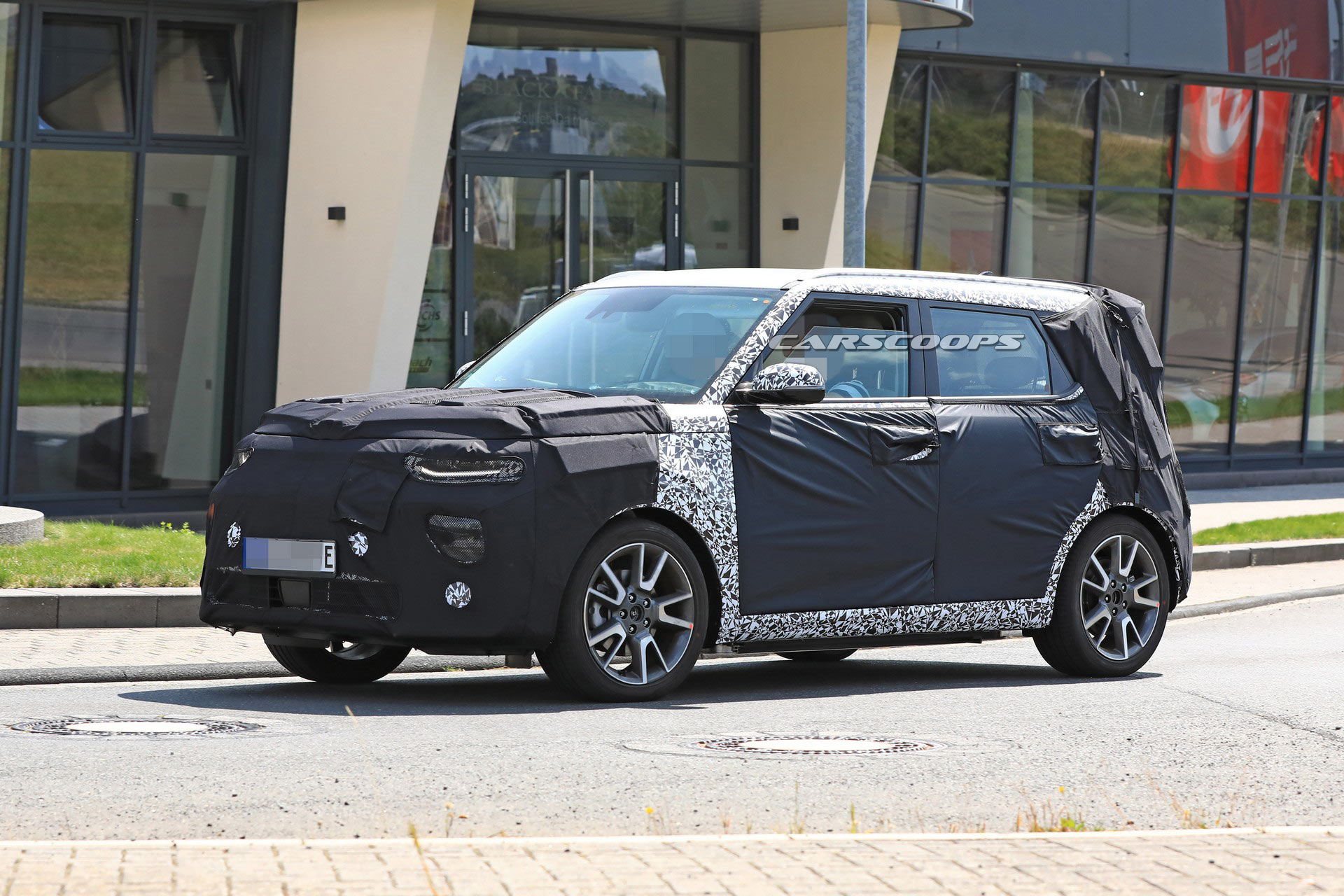 Kia-Soul-EV-Spy-20 2020 Kia Soul EV Spied, Should Offer An Improved Range And Greater Performance
