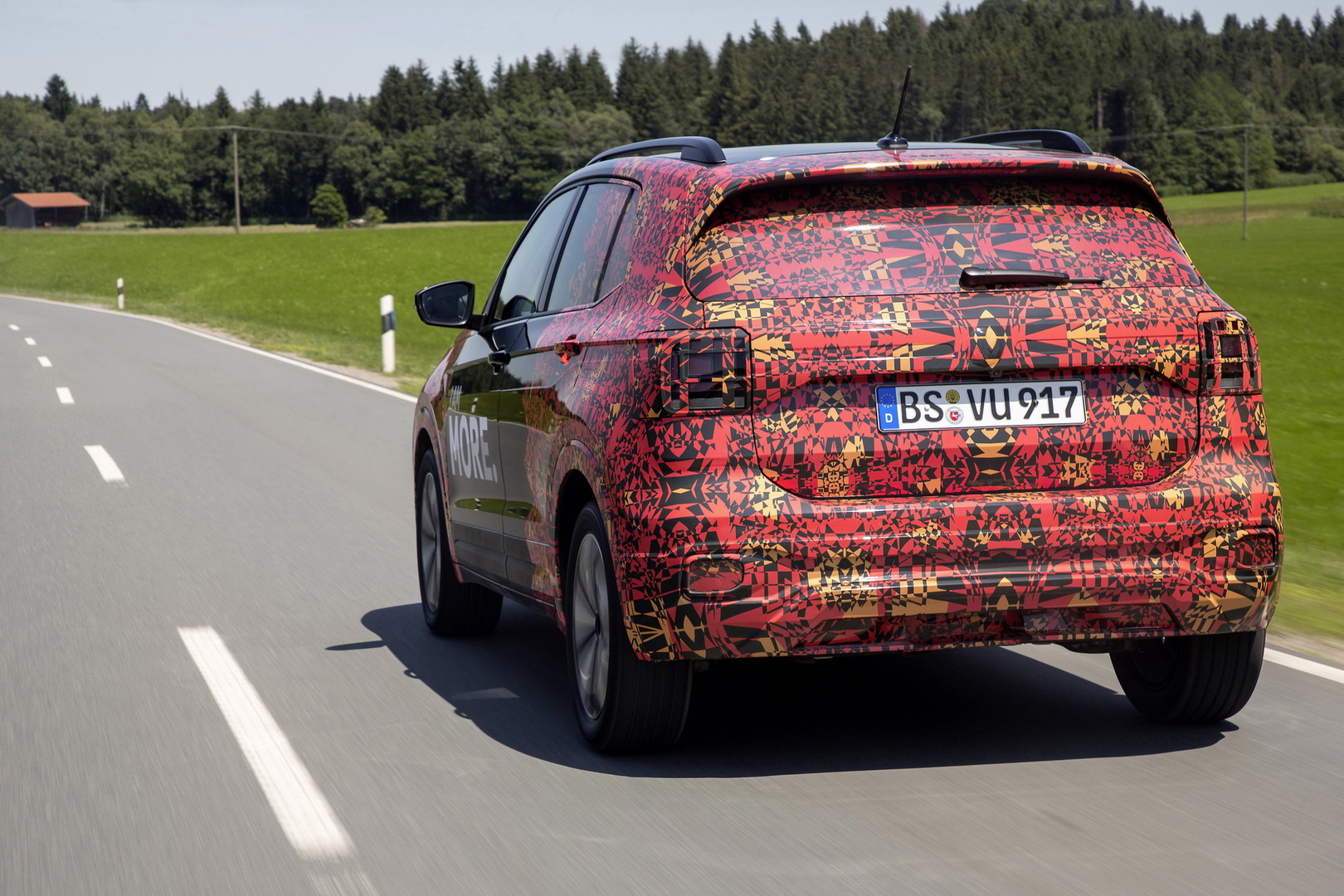 2019-vw-t-cross-9 Volkswagen T-Cross New Teaser Focuses On Practicality