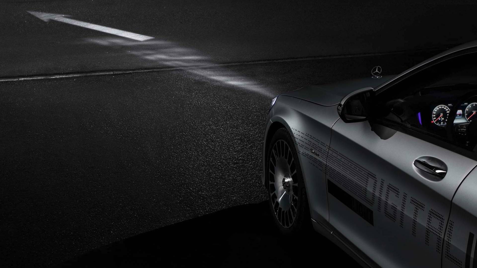 Mercedes-Benz-Digital-Light-8 Don’t Speak; Just Let Your New Merc’s Headlights Do All The Talking