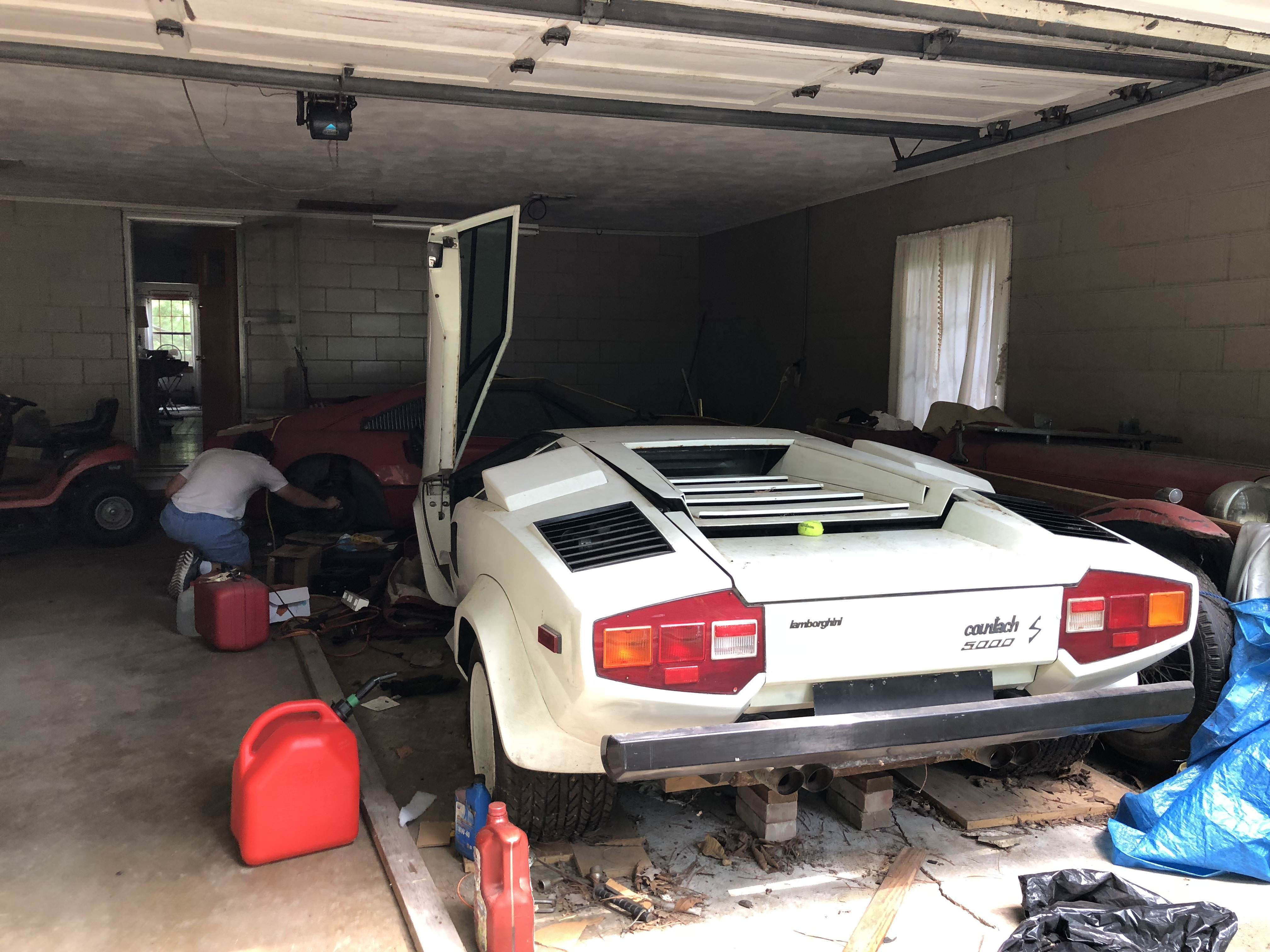 Lamborghini-Countach-Barn-Find-5 Holy Barn Finds, Batman! Lamborghini Countach Has Been Collecting Dust For 20 Years