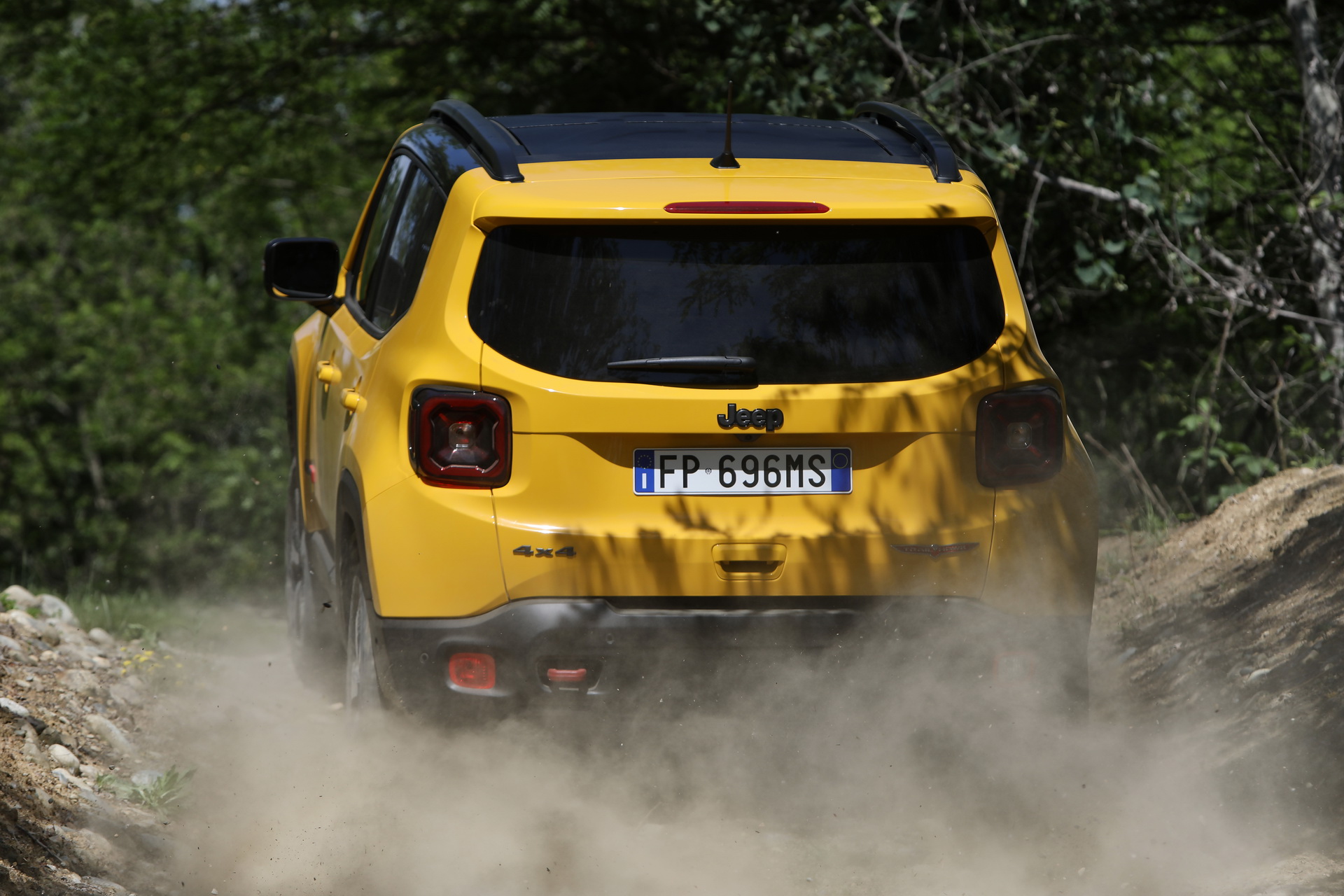 2019-Jeep-Renegade-47 2019 Jeep Renegade: Here’s What The Facelifted Model Costs In The UK