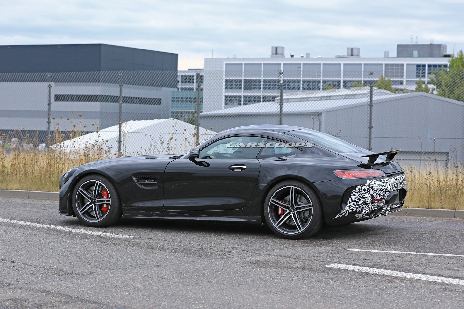 Mercedes-AMG-GT-Facelift-Spy-8 Mercedes-AMG GT Facelift Spotted, Sports Updates Inside And Out