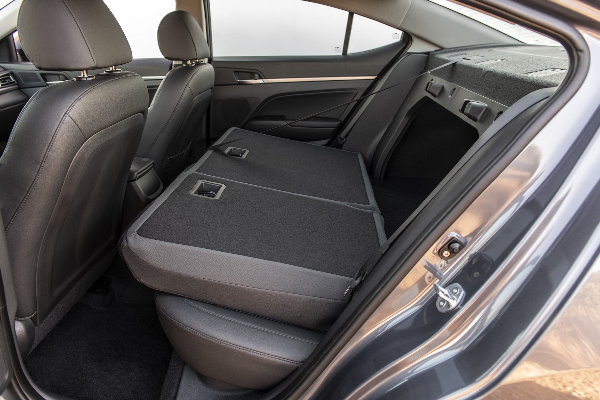 2019 Hyundai Elantra-21 2019 Hyundai Elantra Gets A Bold New Facelift And Updated Technology