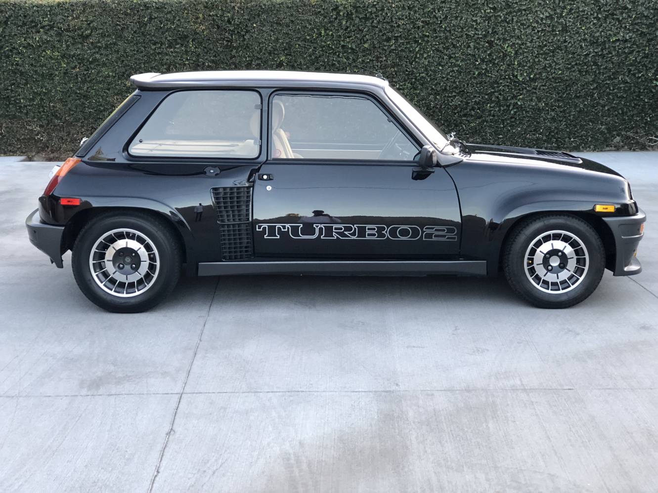1985-renault-r5-turbo-2-evo-bat-auction-63 1985 Renault R5 Turbo 2 Evo Will Help You Make A French Connection