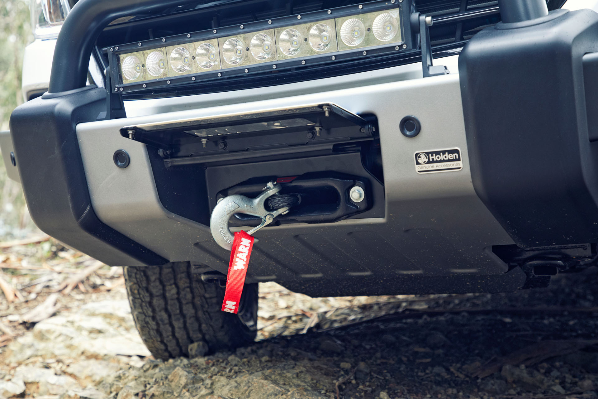 Z71 Xtreme Winch copy Holden Colorado Z71 Xtreme Goes Hunting For Ford Raptors Down Under