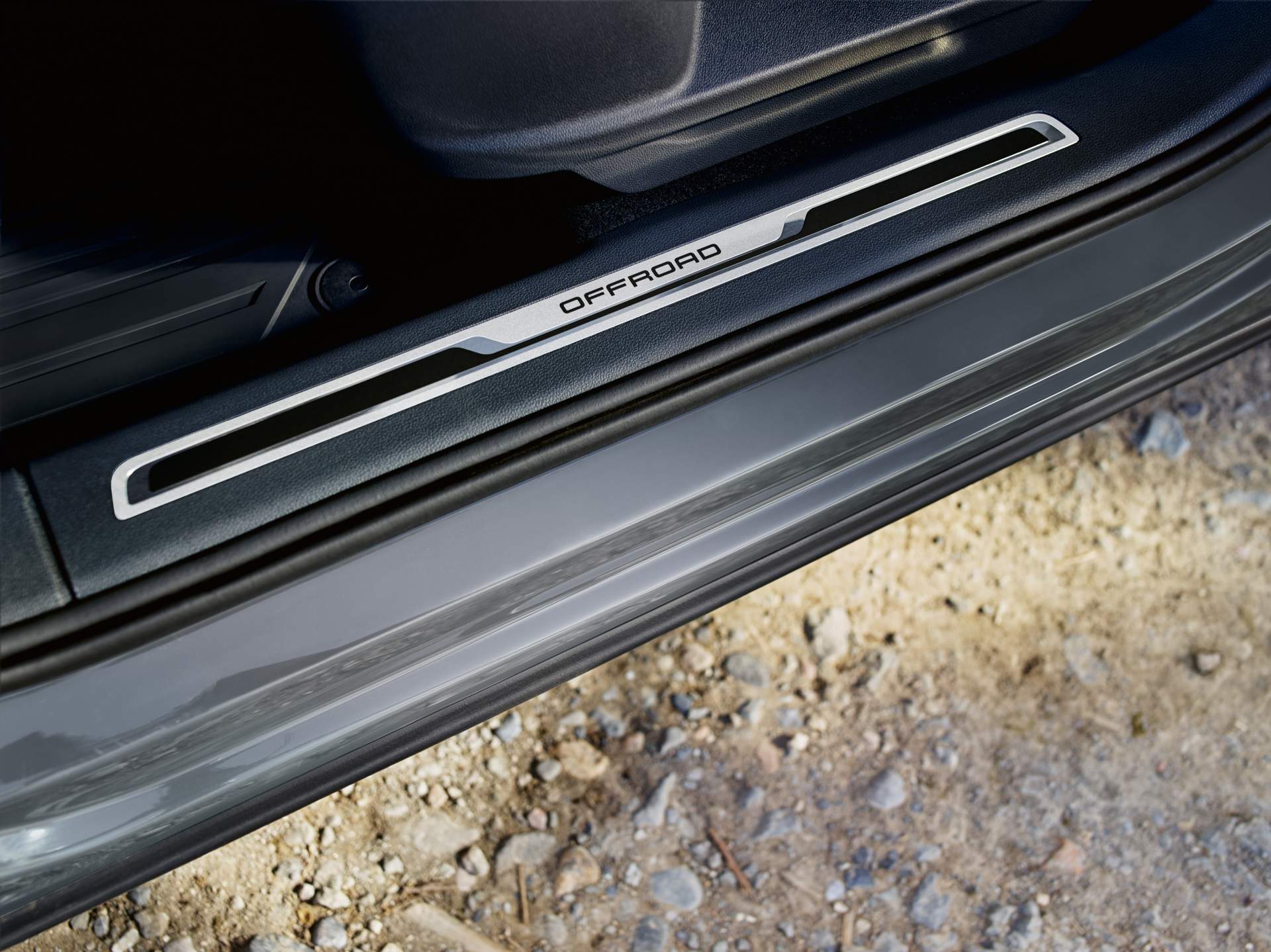 VW-Tiguan-Offroad-1 New VW Tiguan Offroad Approaches Moscow Auto Show With 26-Degree Angle