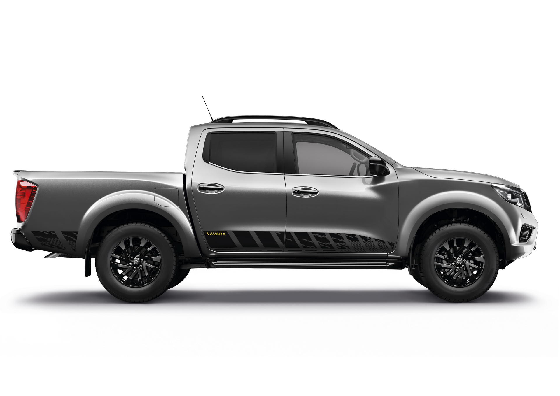 Nissan-Navara-NGuard-04 Special Nissan Navara N-Guard Goes On Sale In The UK
