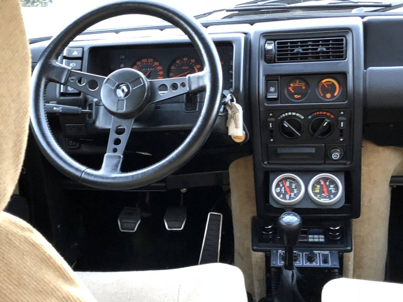 1985-renault-r5-turbo-2-evo-bat-auction-12 1985 Renault R5 Turbo 2 Evo Will Help You Make A French Connection