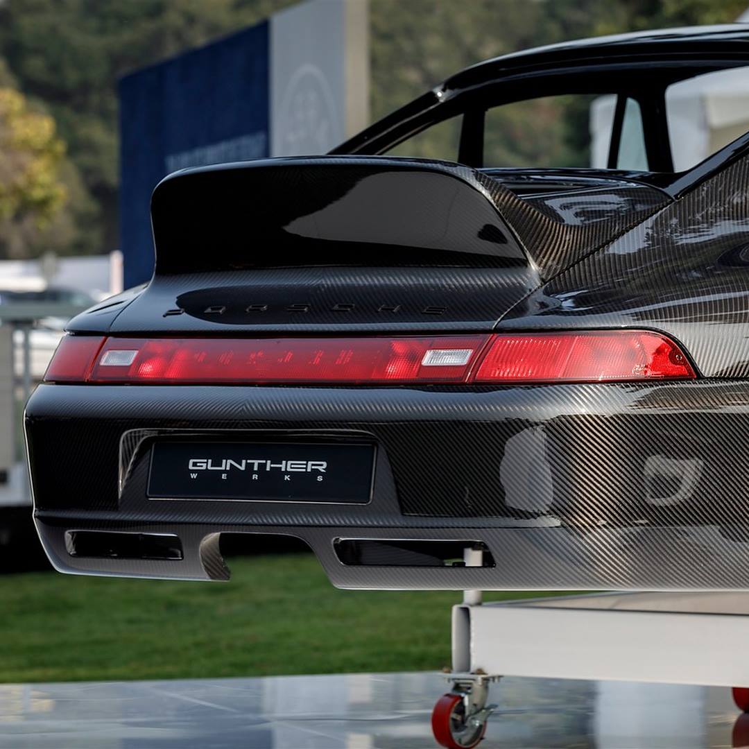 Gunther-Werks-400R-CarbonFiber-08 Nothing To See Here, Just A Glorious Naked-Carbon Porsche 993 Body By Gunther Werks