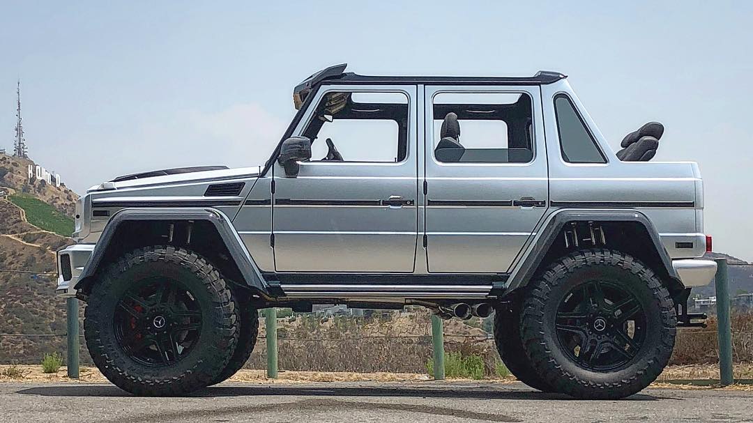 Mercedes-G500-4×4²-Landaulet-2 Someone Had Their Mercedes G500 4×4² Converted Into A Landaulet