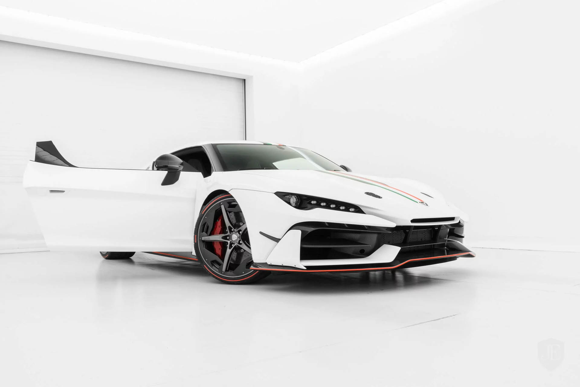 italdesign-zerouno-#1-for-sale-006 copy The First Of Only Five Italdesign Zerounos Made Is Up For Sale