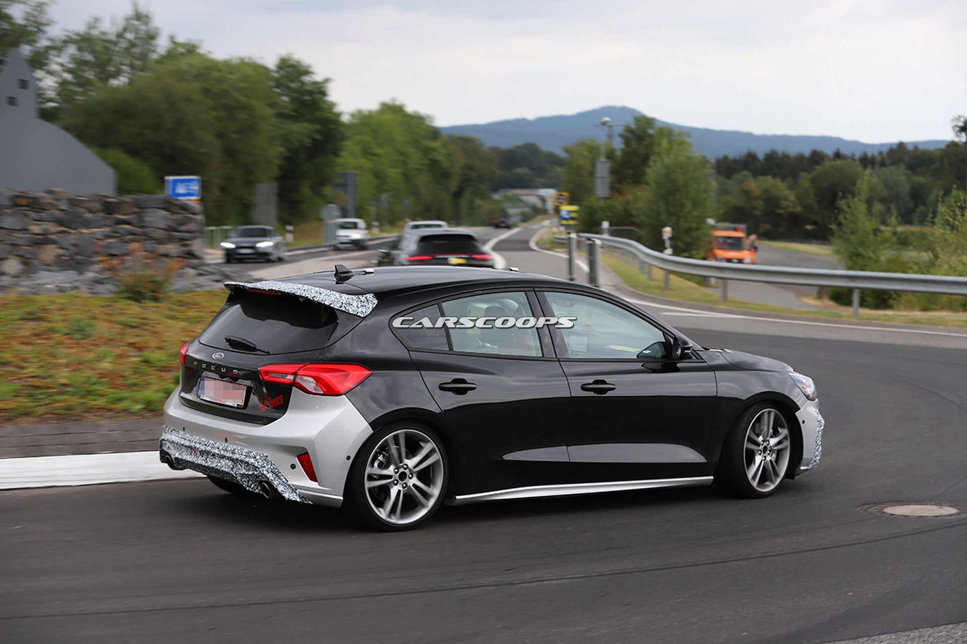 Ford-Focus-ST-Spy-Shots-22 Hey You! Drop The Camo, We Know You’re The 2019 Ford Focus ST