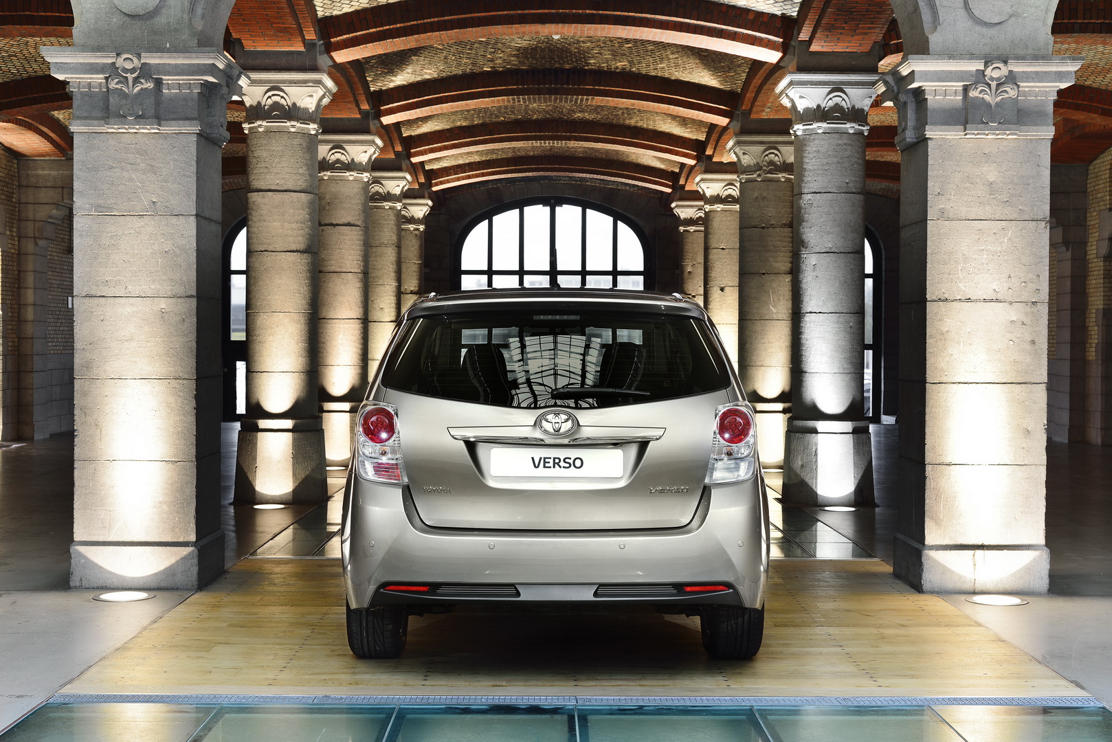 toyota-verso-6 Toyota Pulls The Verso Minivan From Europe, No One Takes Notice