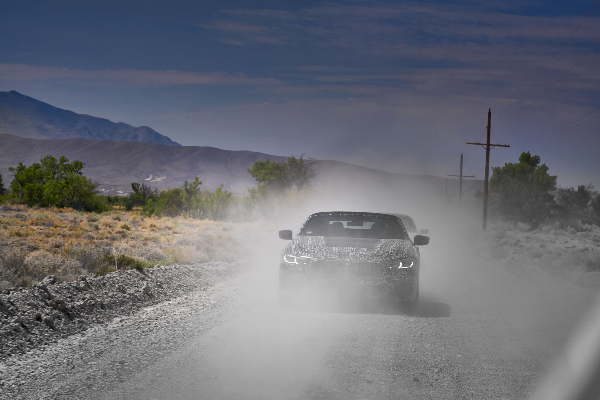 bmw-8-series-cabrio-prototype-desert-tests-10 BMW Takes Topless 8-Series Cabrio To Death Valley